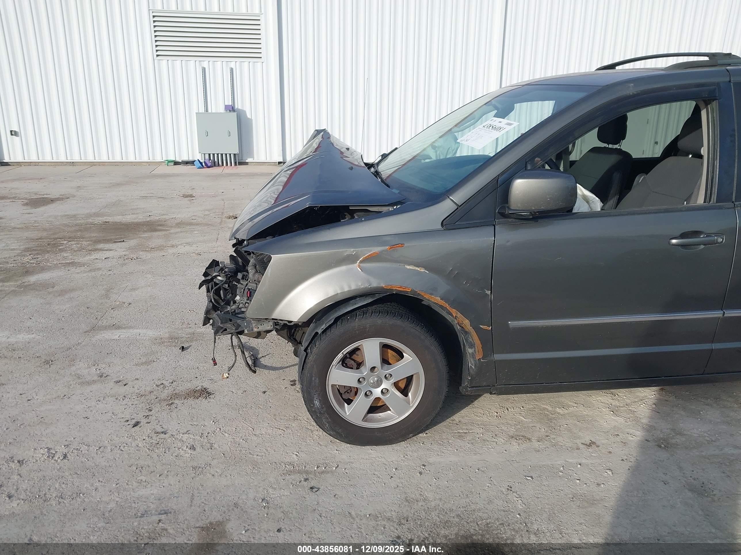 DODGE GRAND image 6