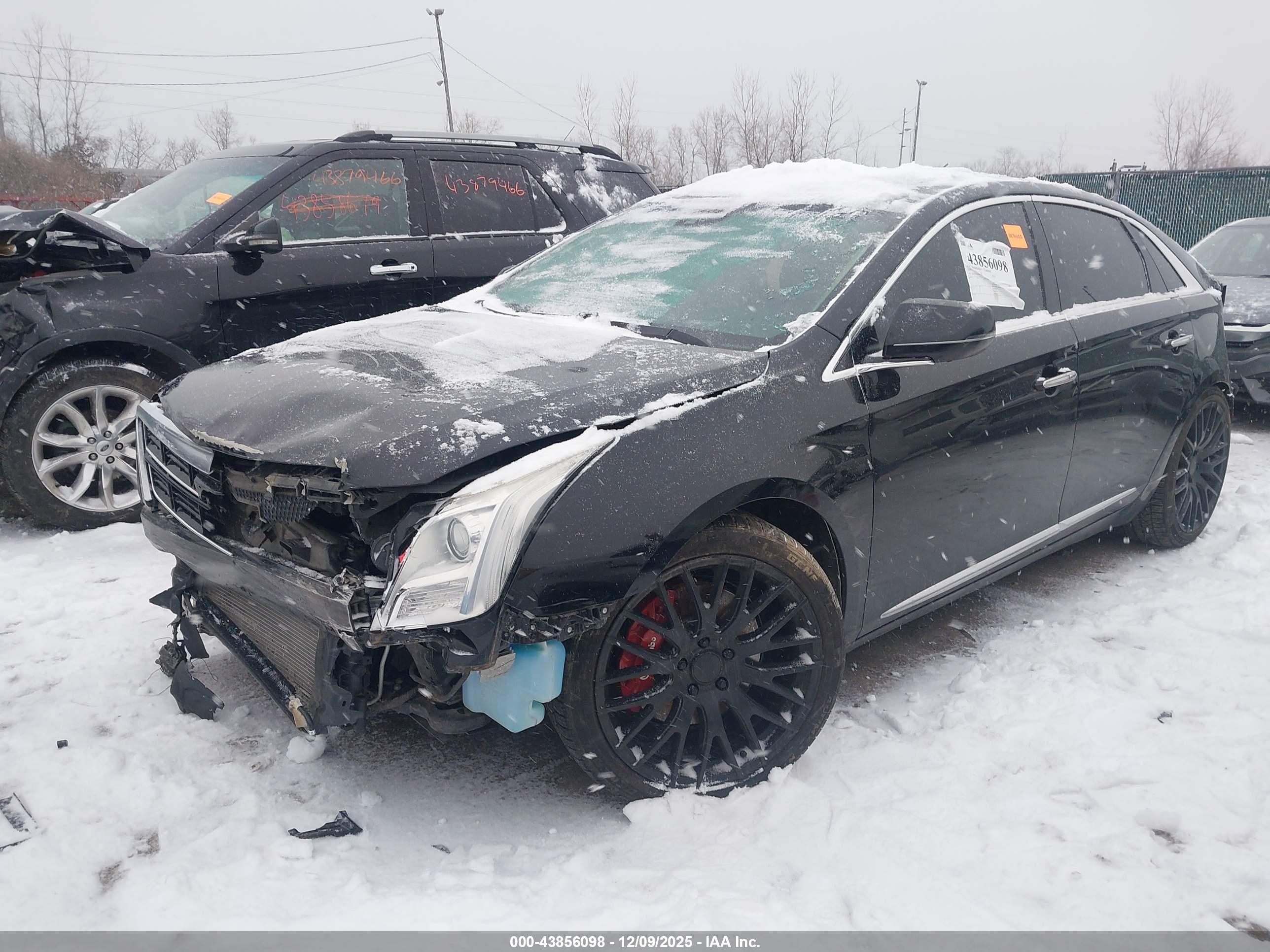 CADILLAC XTS image 2