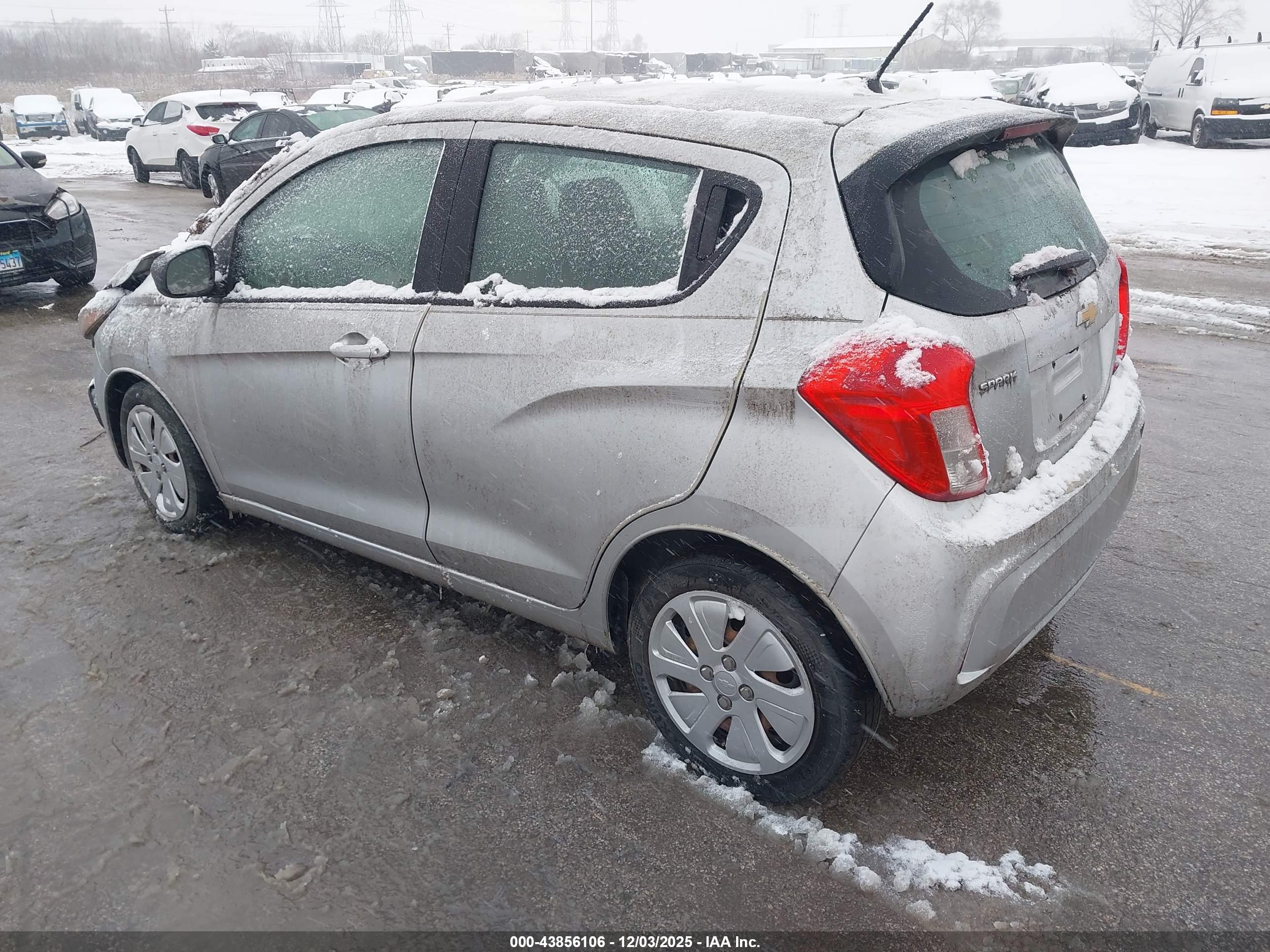 CHEVROLET SPARK image 3