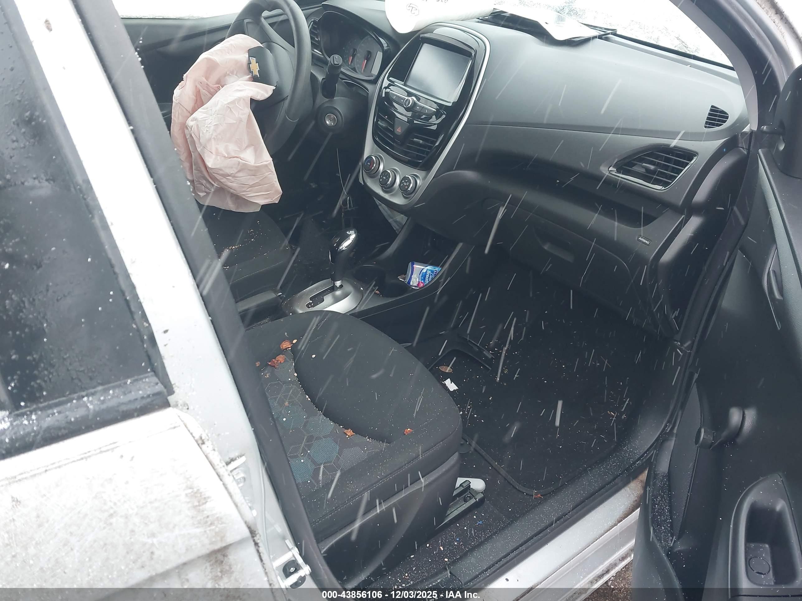 CHEVROLET SPARK image 5