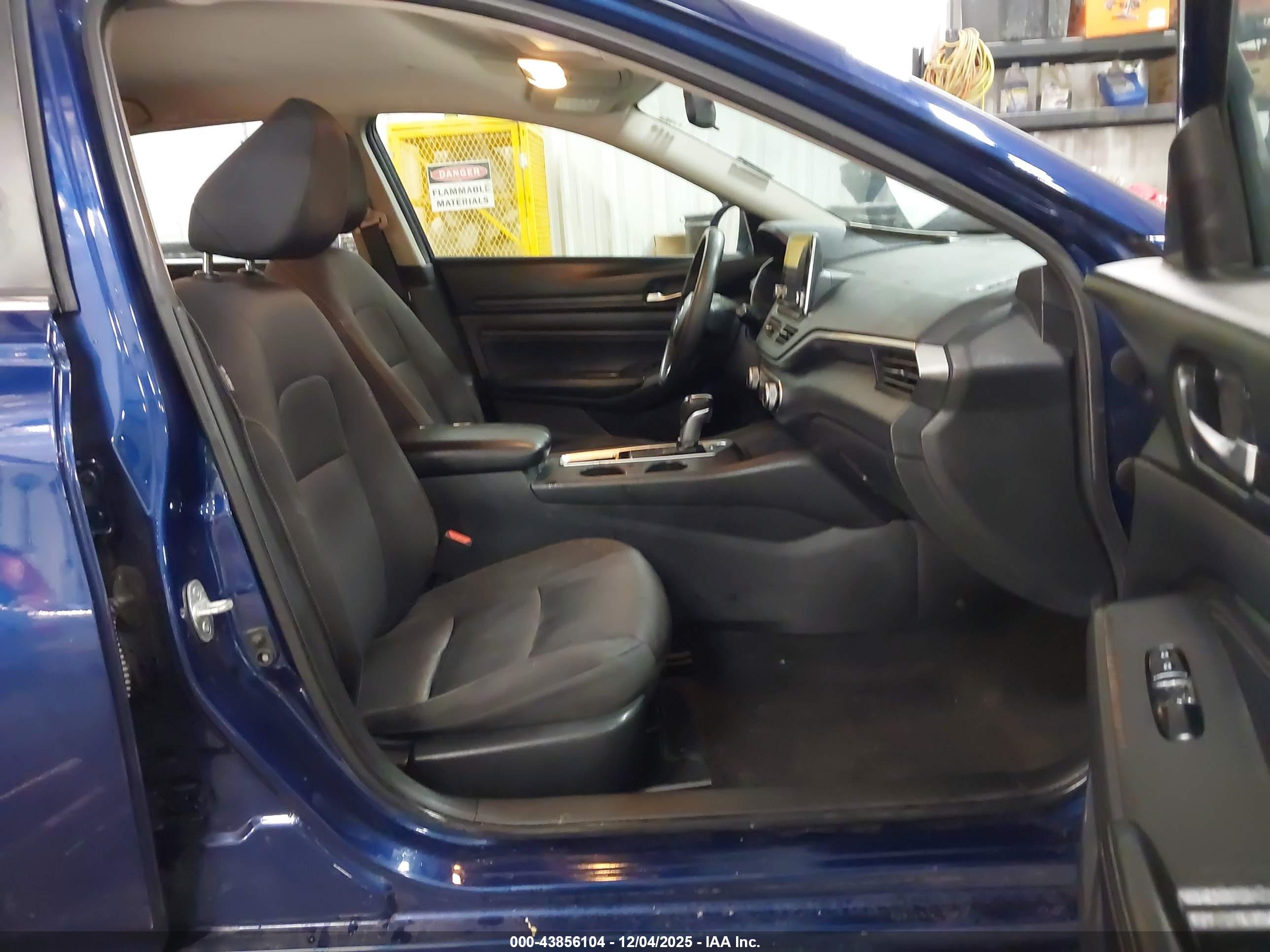 NISSAN ALTIMA image 5