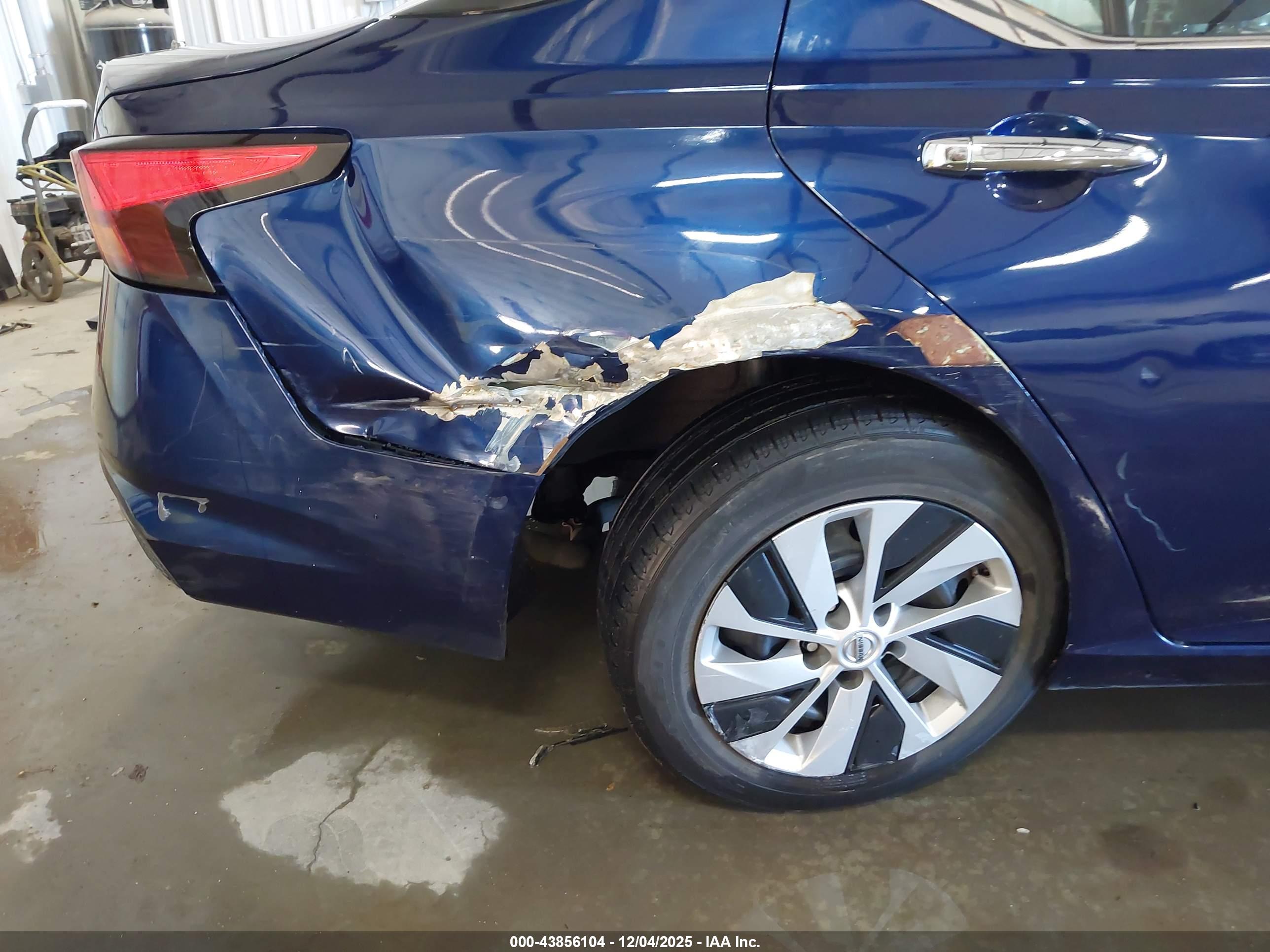 NISSAN ALTIMA image 6