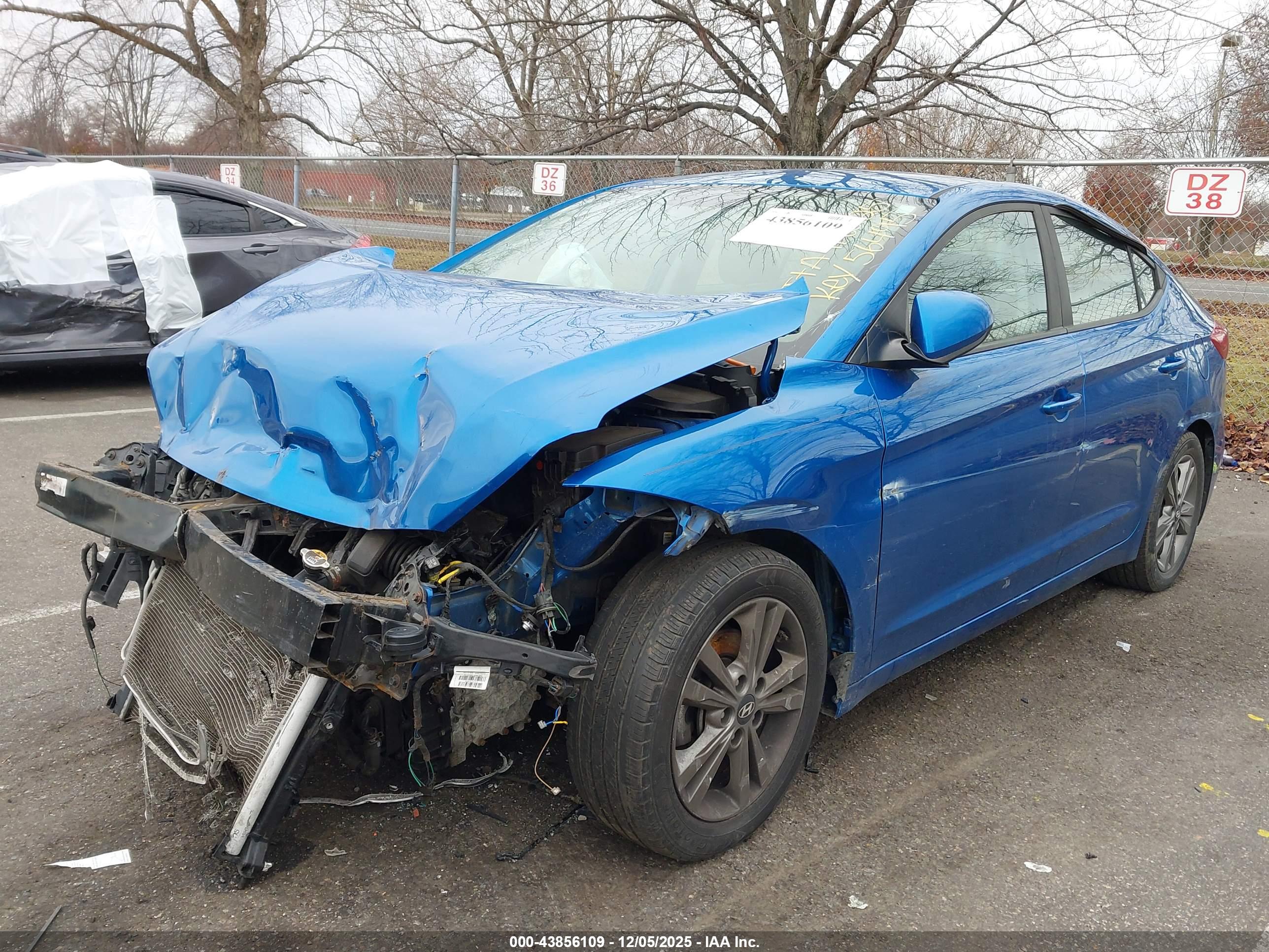 HYUNDAI ELANTRA image 2