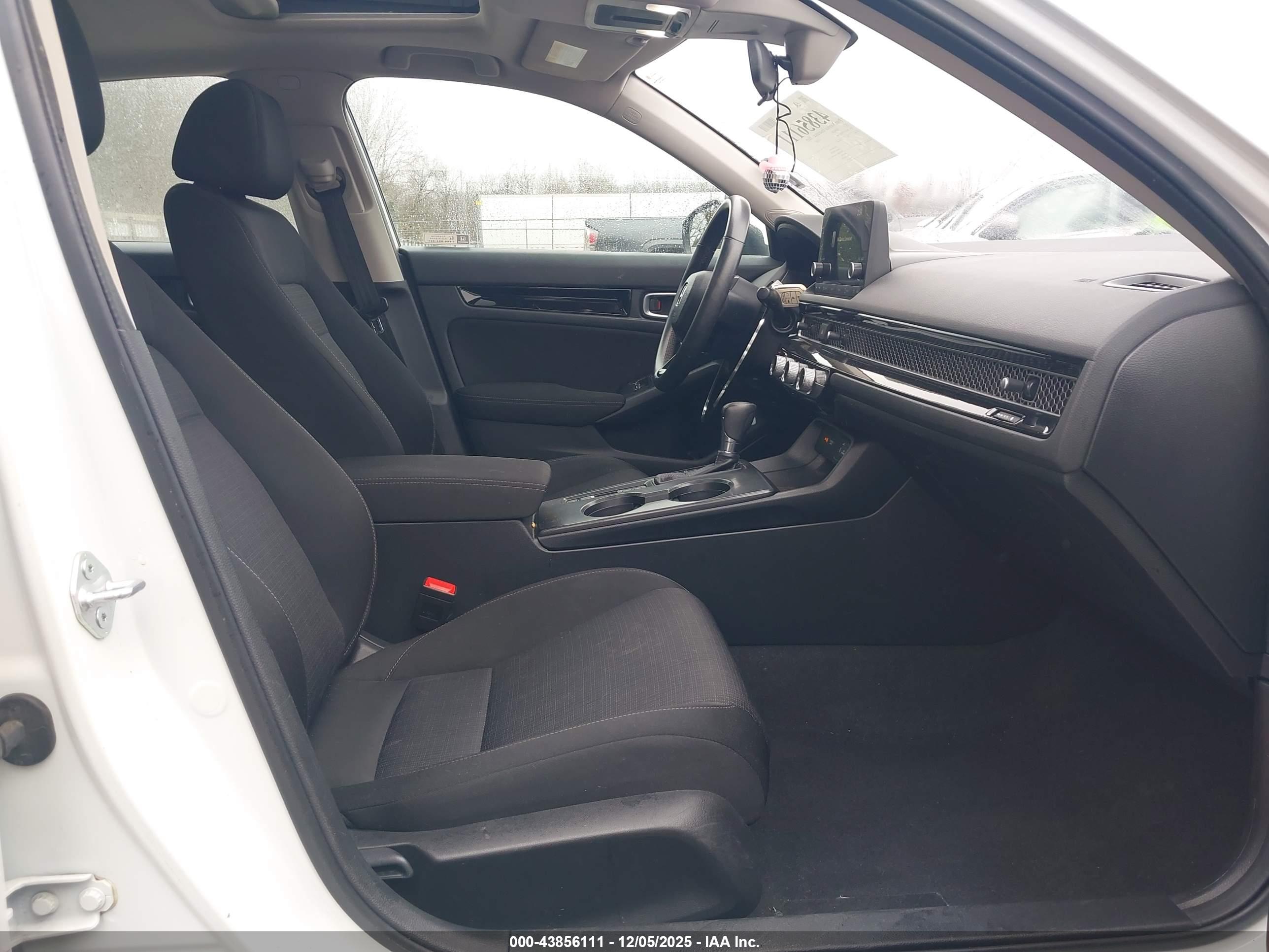 HONDA CIVIC image 5
