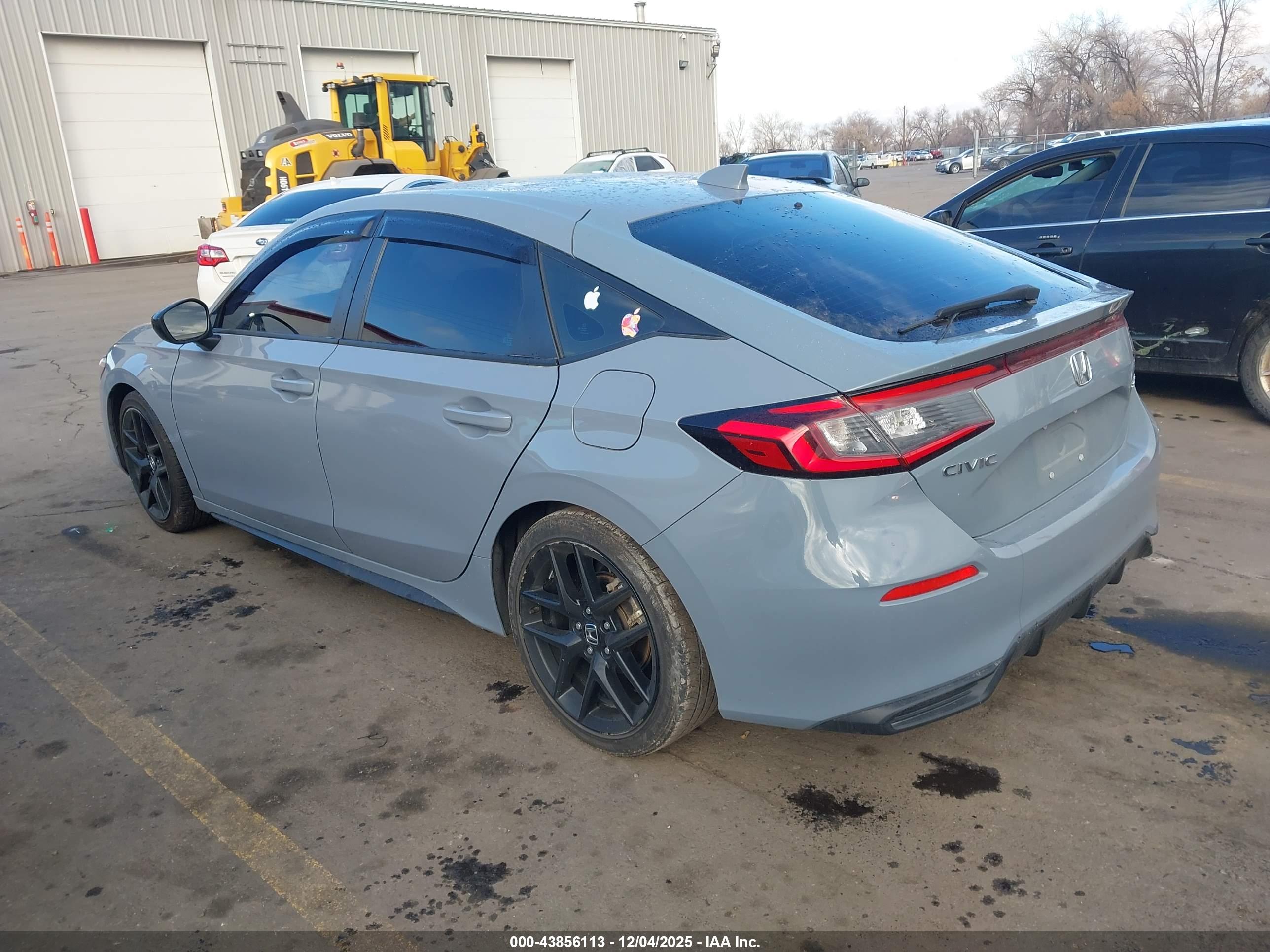 HONDA CIVIC image 3