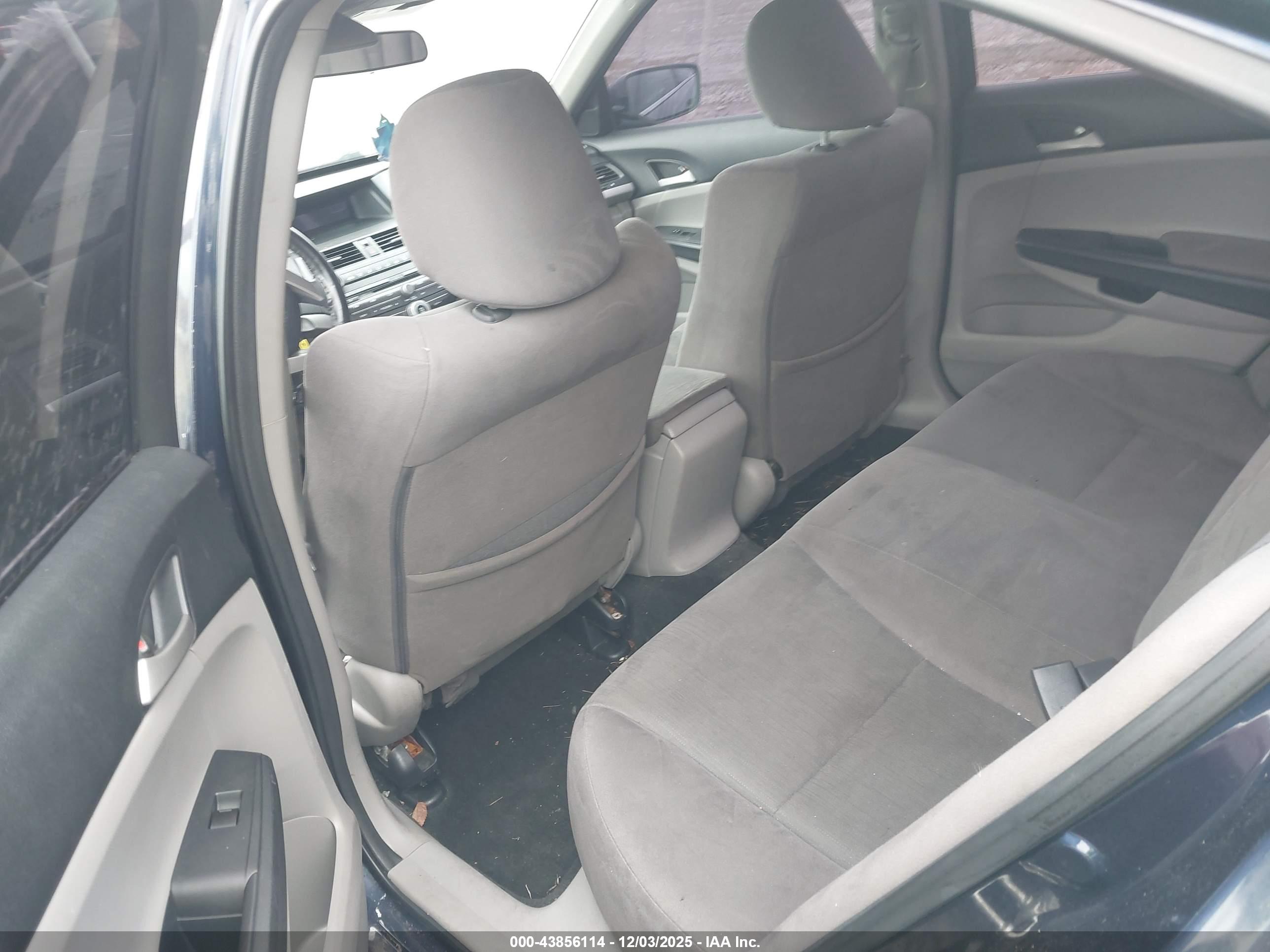 HONDA ACCORD image 8