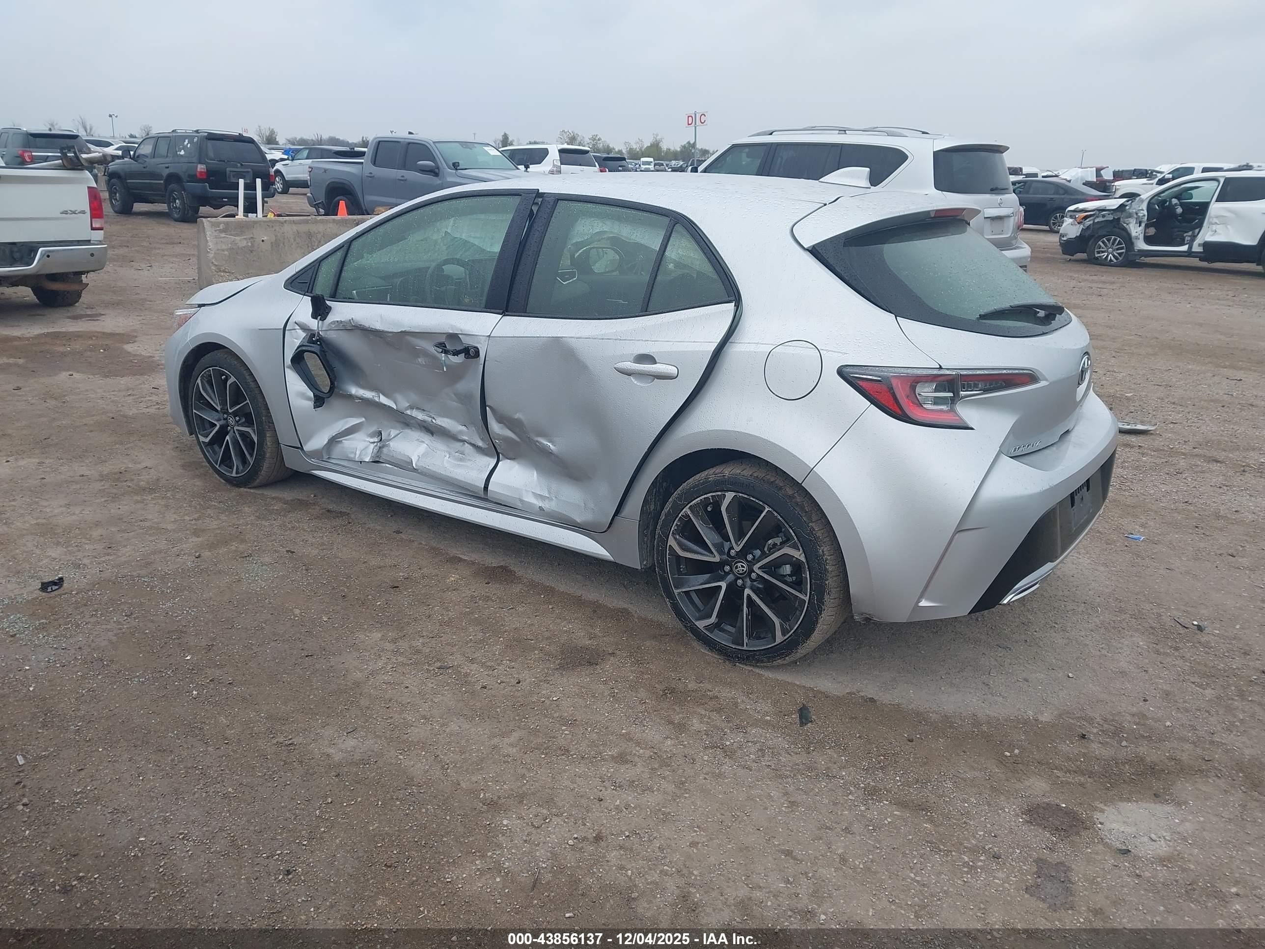 TOYOTA COROLLA image 3