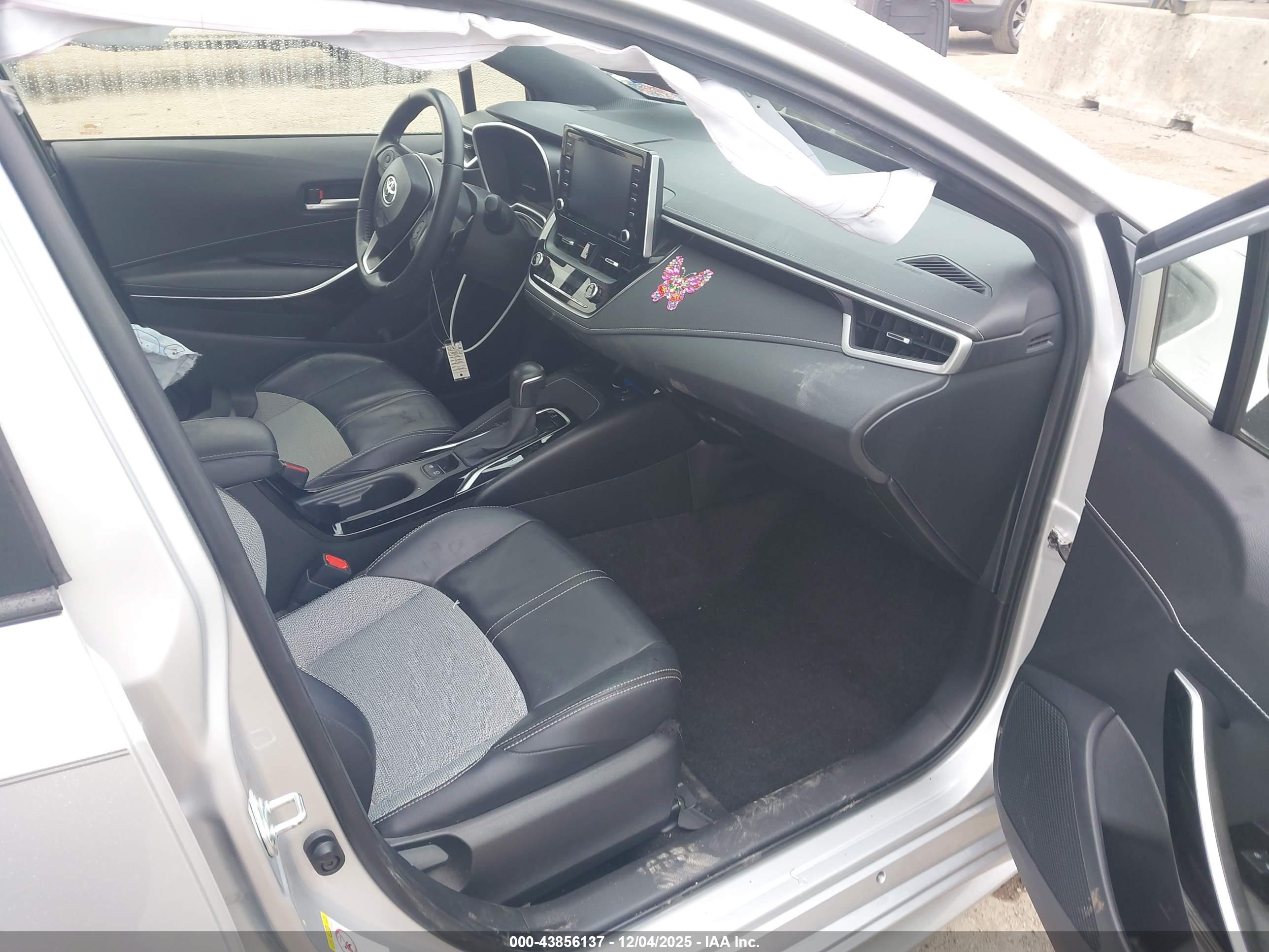 TOYOTA COROLLA image 5