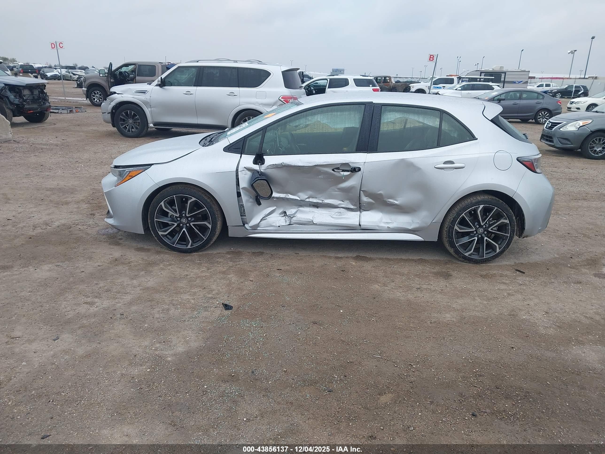 TOYOTA COROLLA image 6
