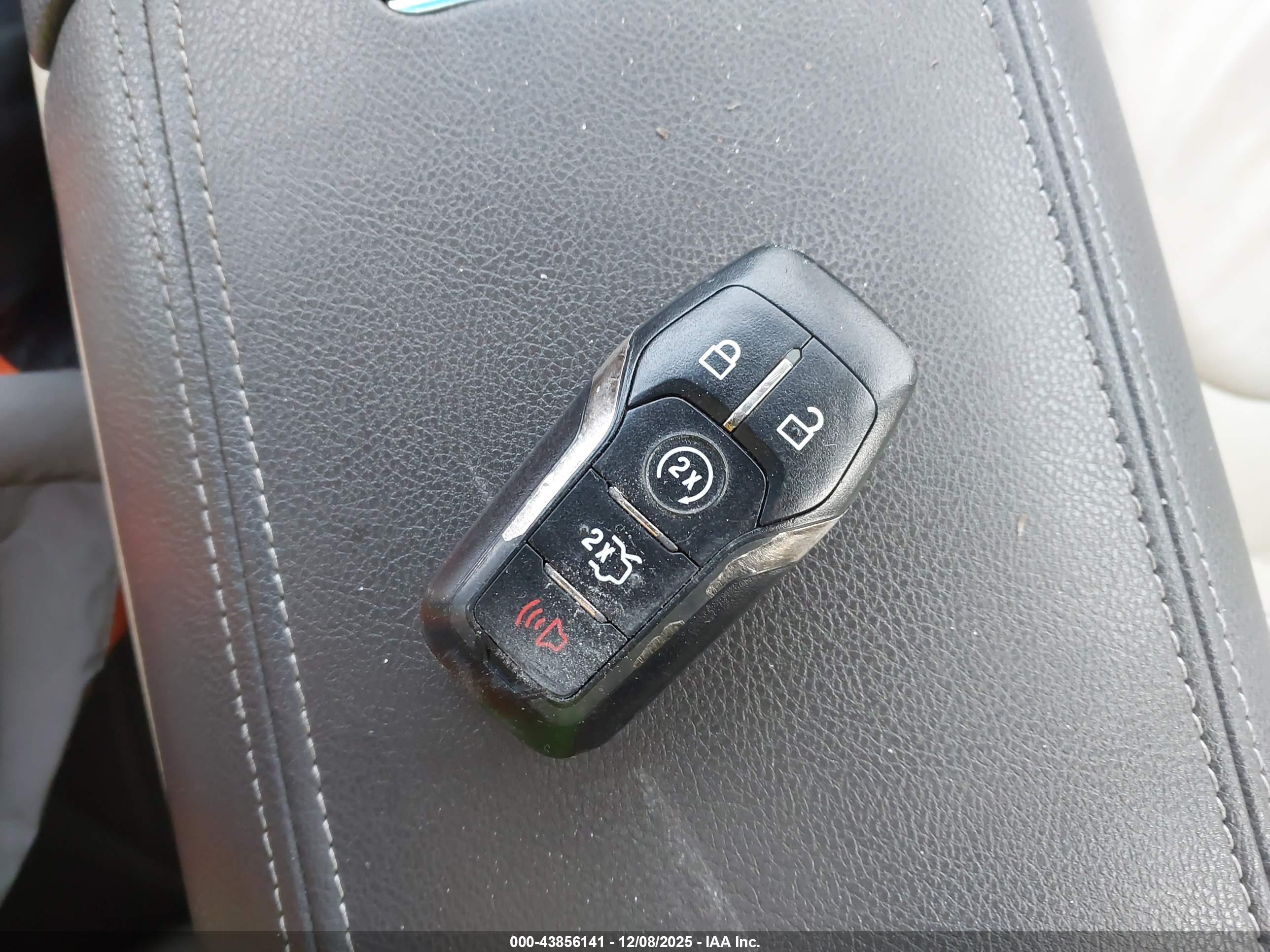 LINCOLN MKZ image 11