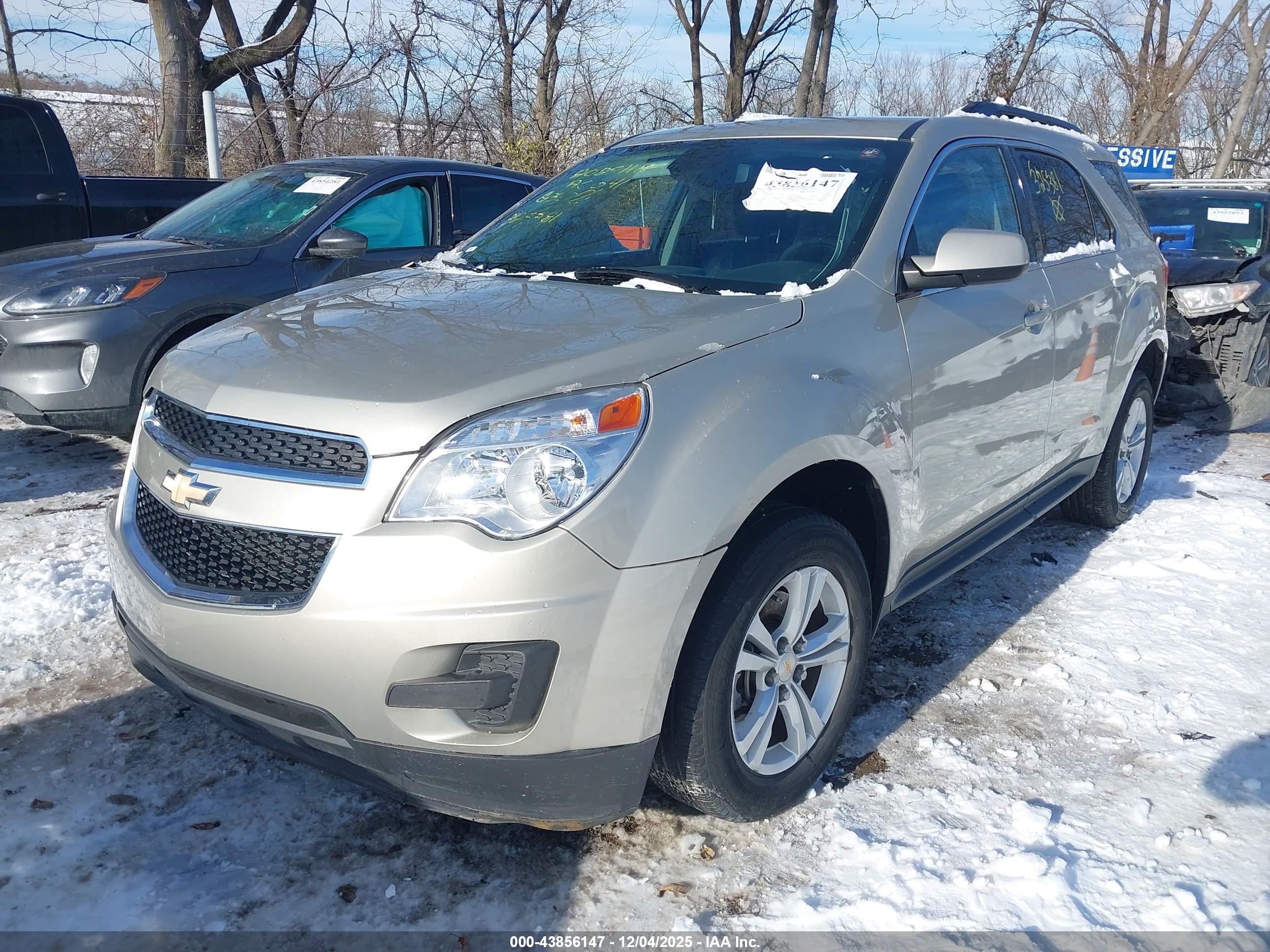 CHEVROLET EQUINOX image 2