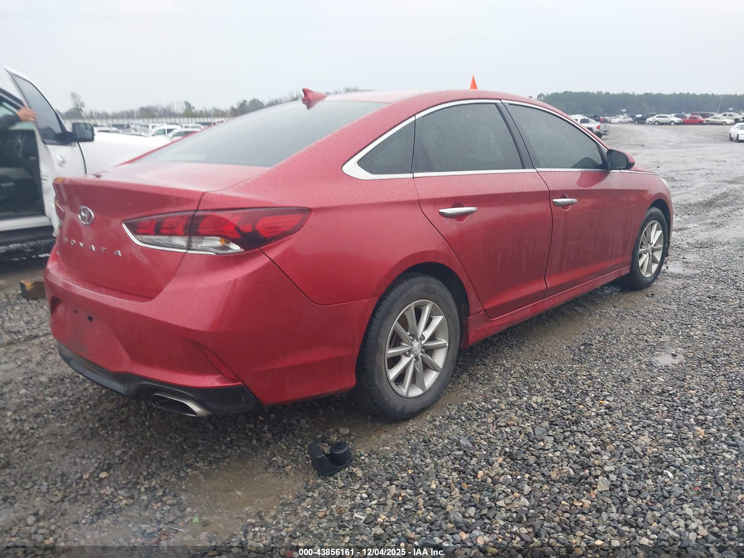 HYUNDAI SONATA image 4