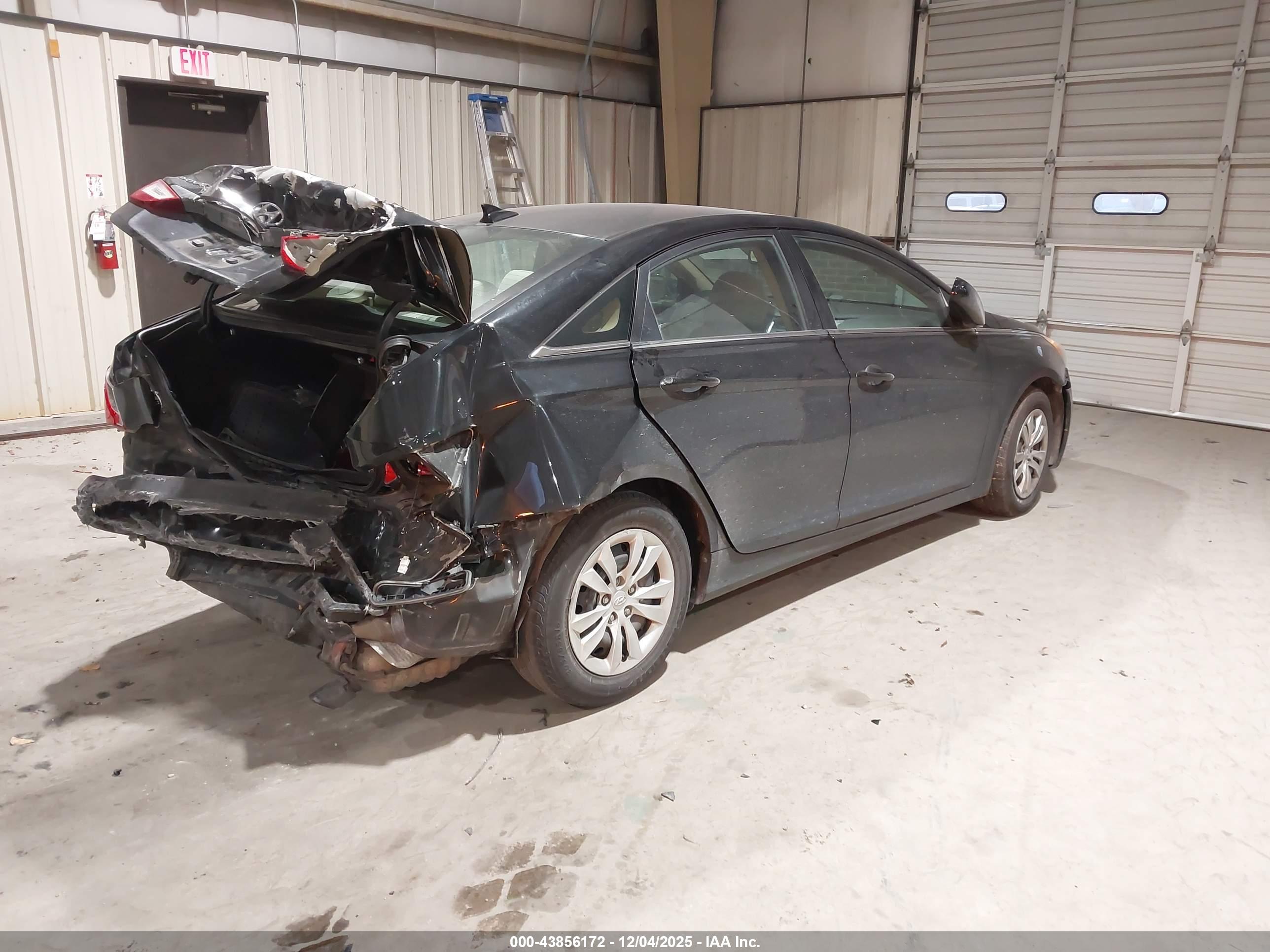 HYUNDAI SONATA image 4
