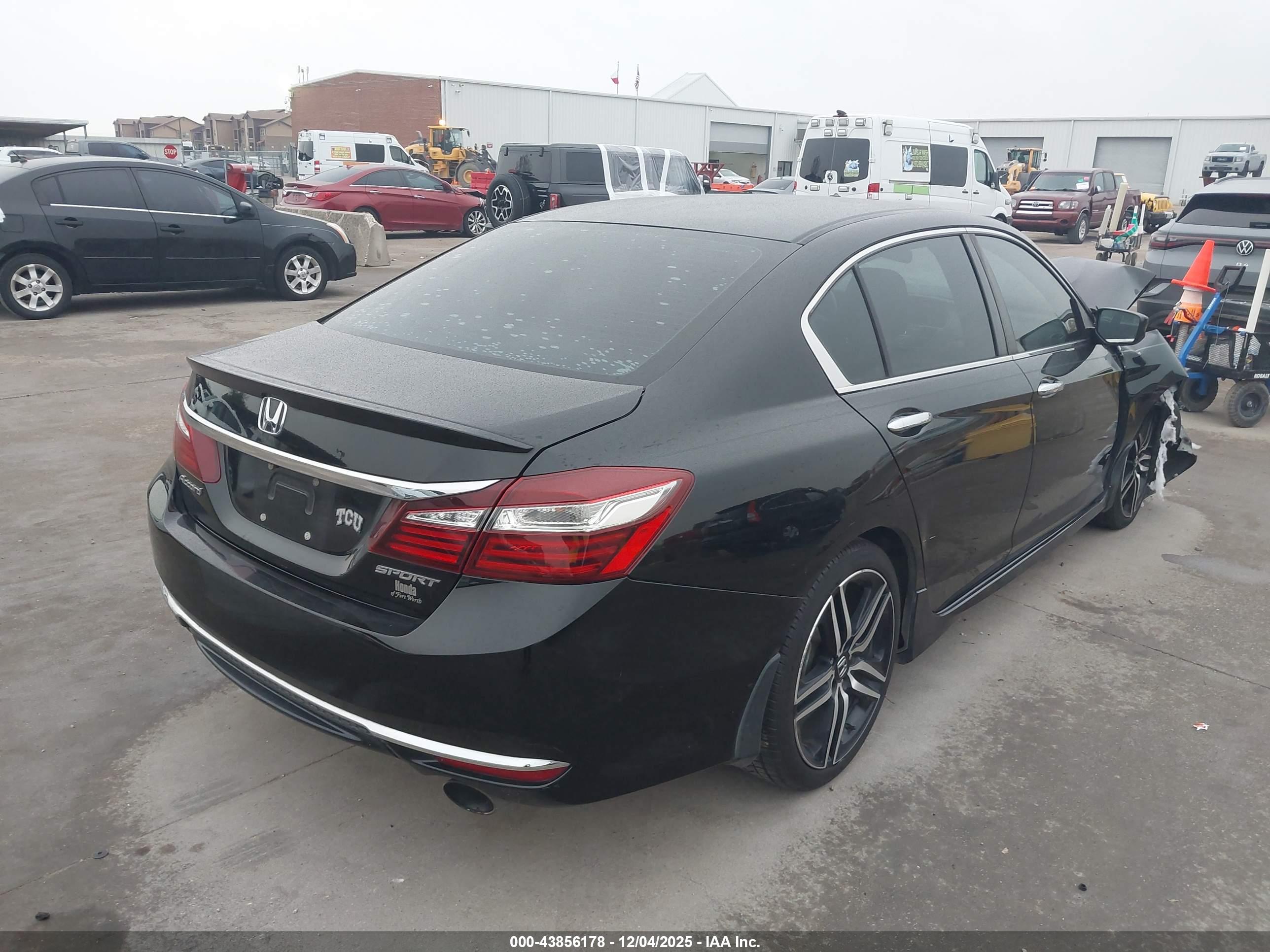 HONDA ACCORD image 4