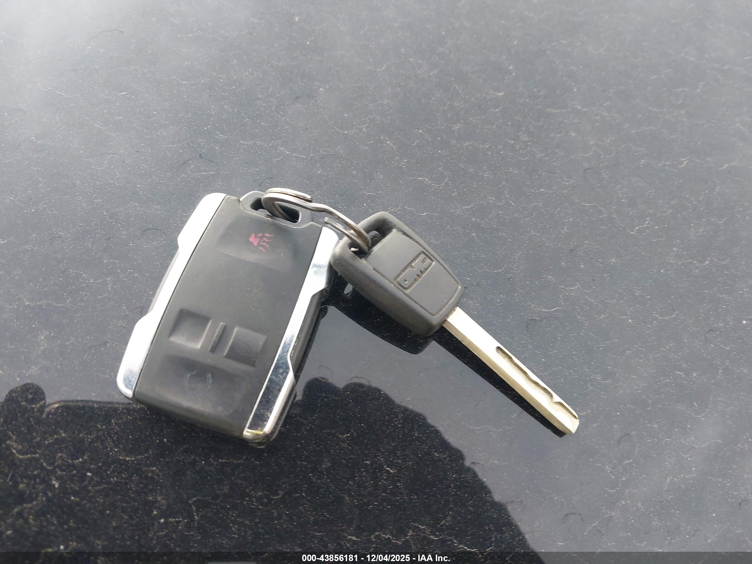 GMC SIERRA image 11