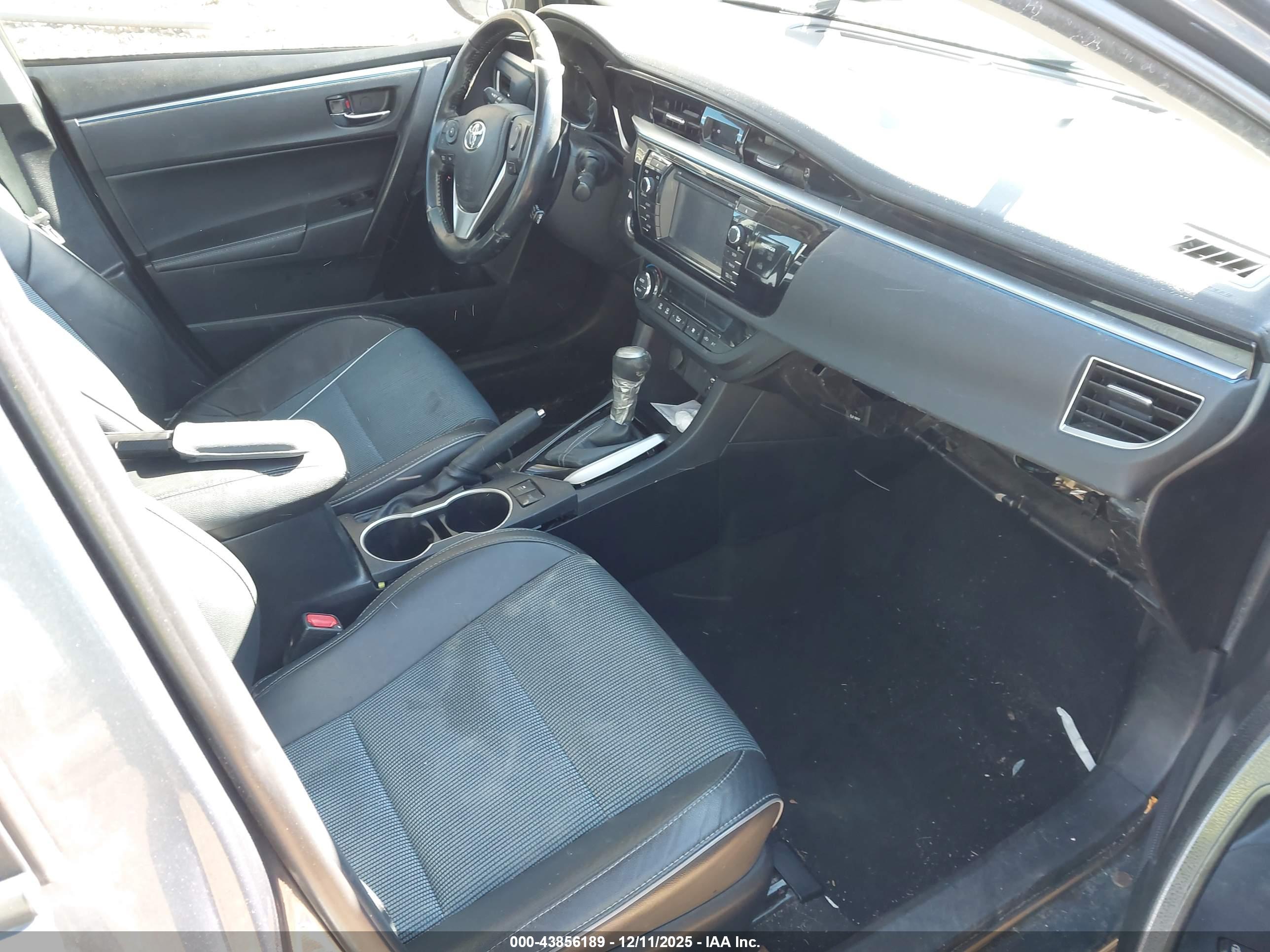 TOYOTA COROLLA image 5