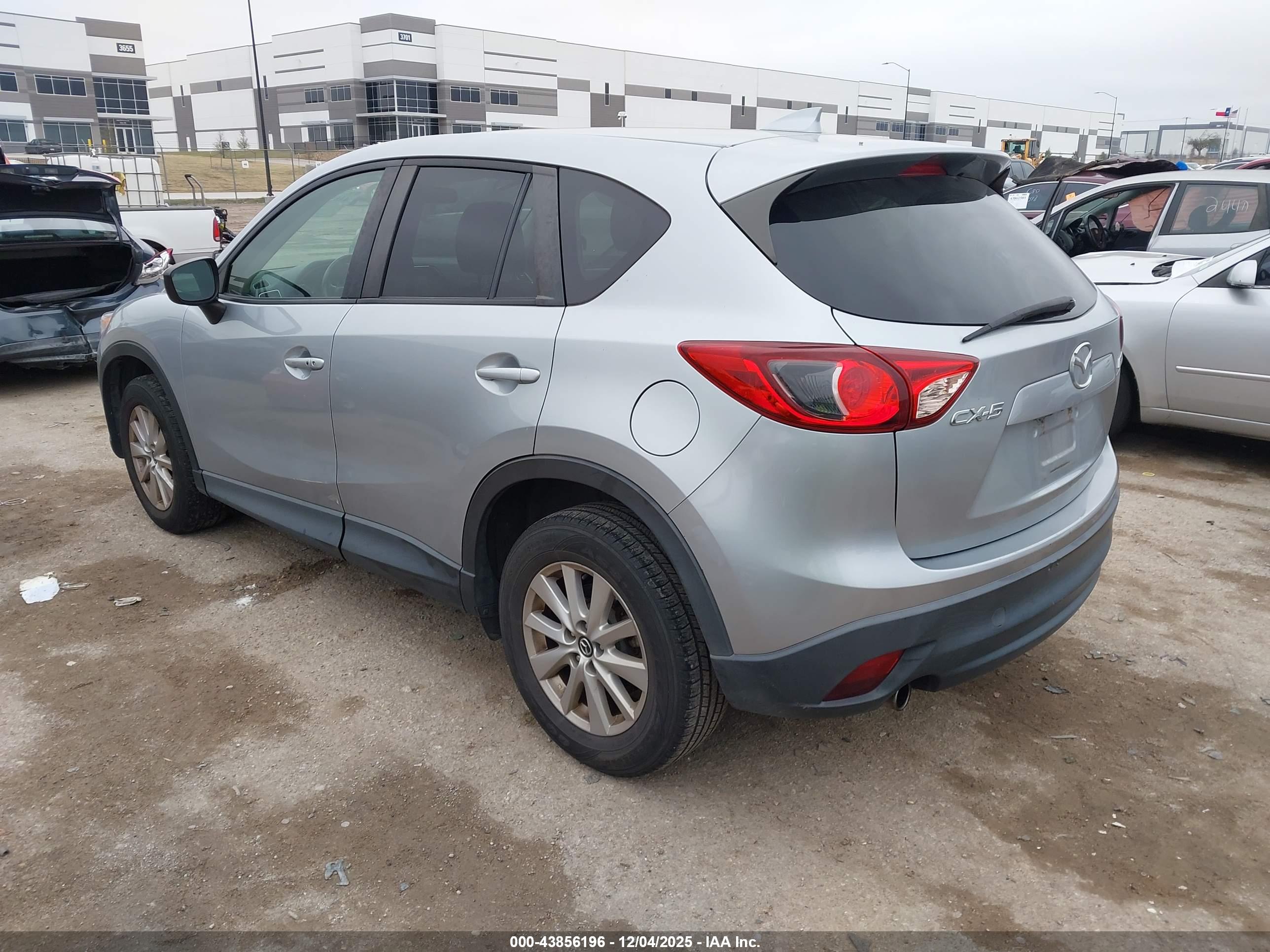 MAZDA CX-5 image 3