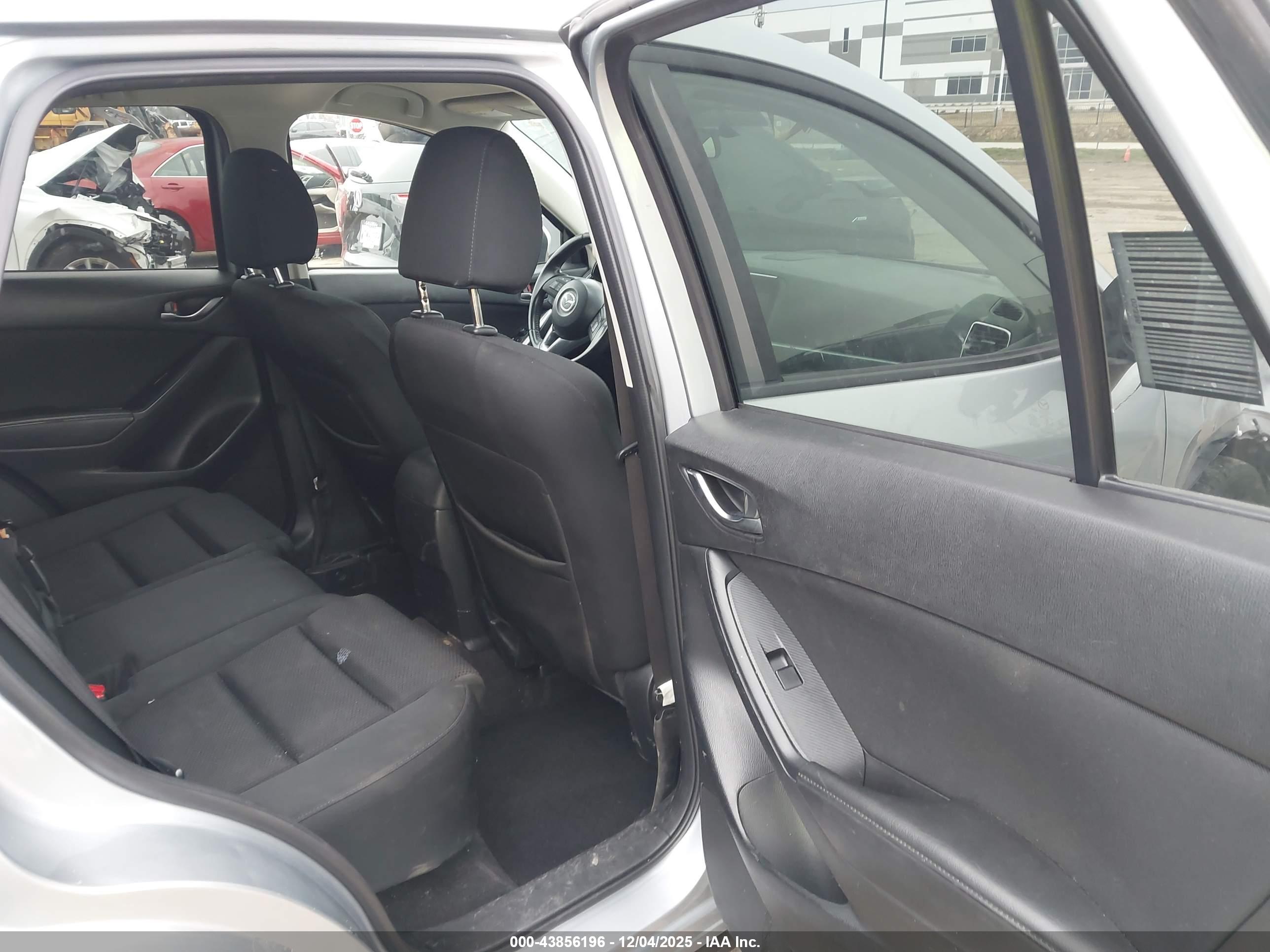 MAZDA CX-5 image 8