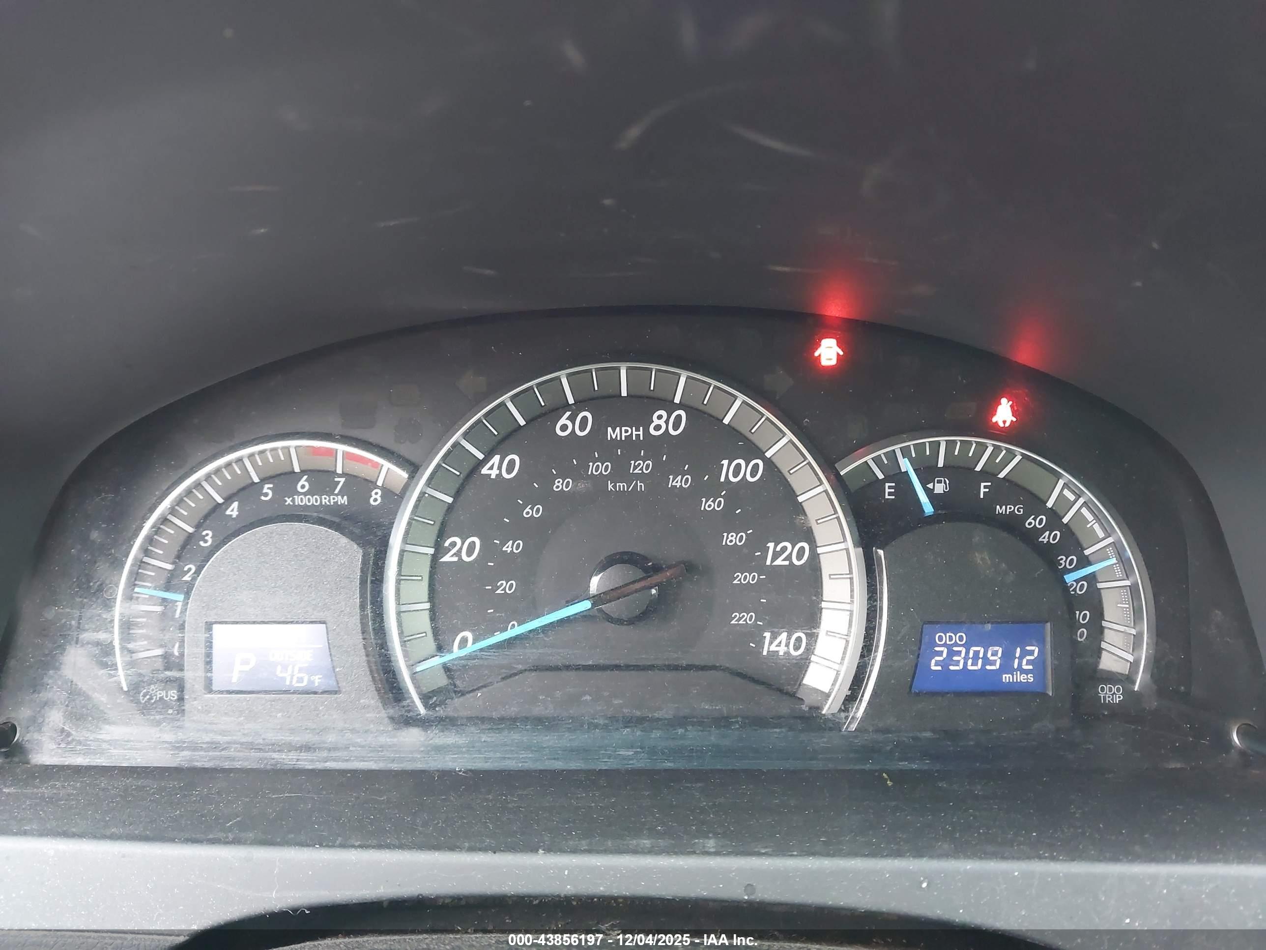 TOYOTA CAMRY image 7