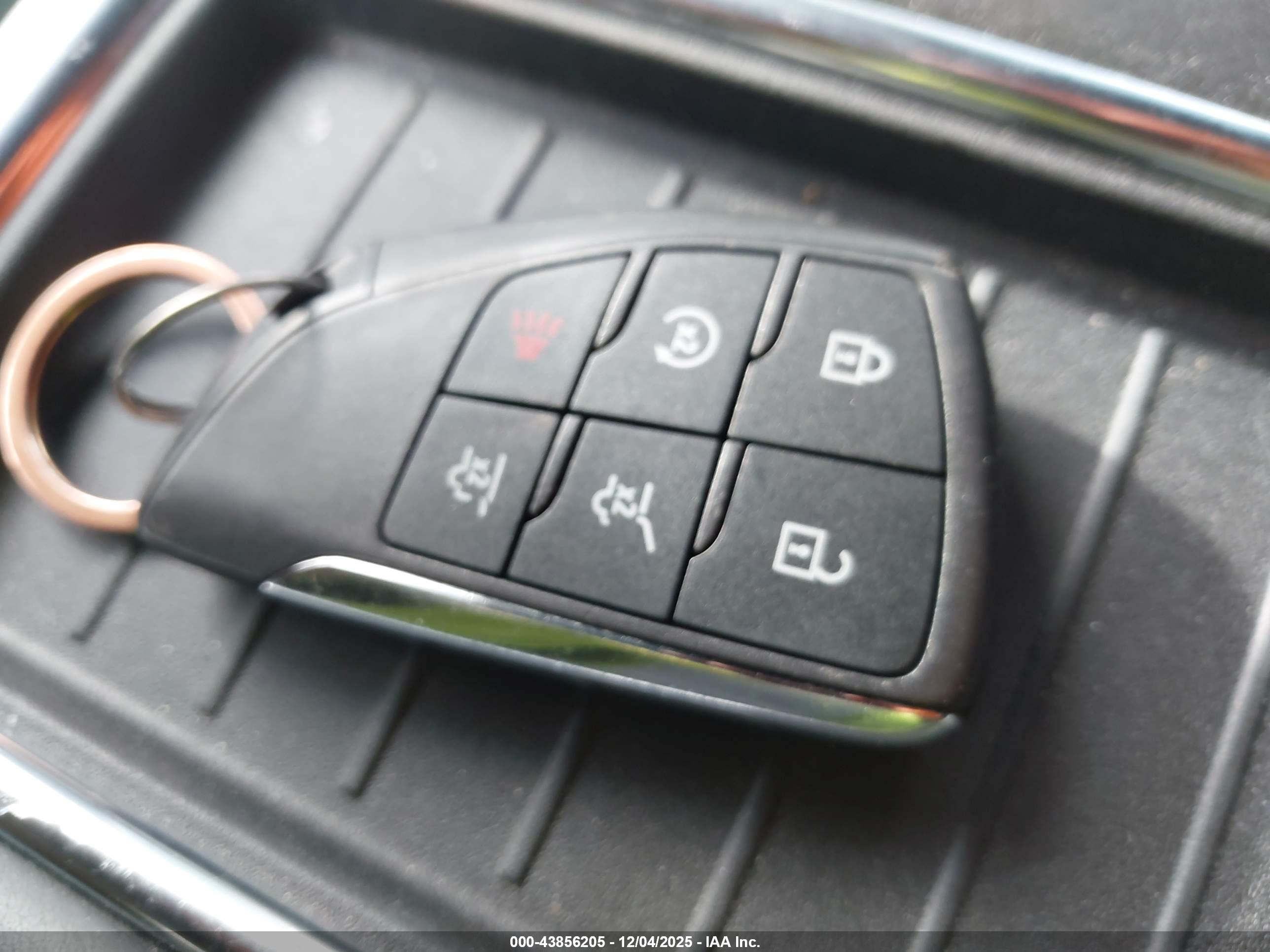 GMC YUKON image 11