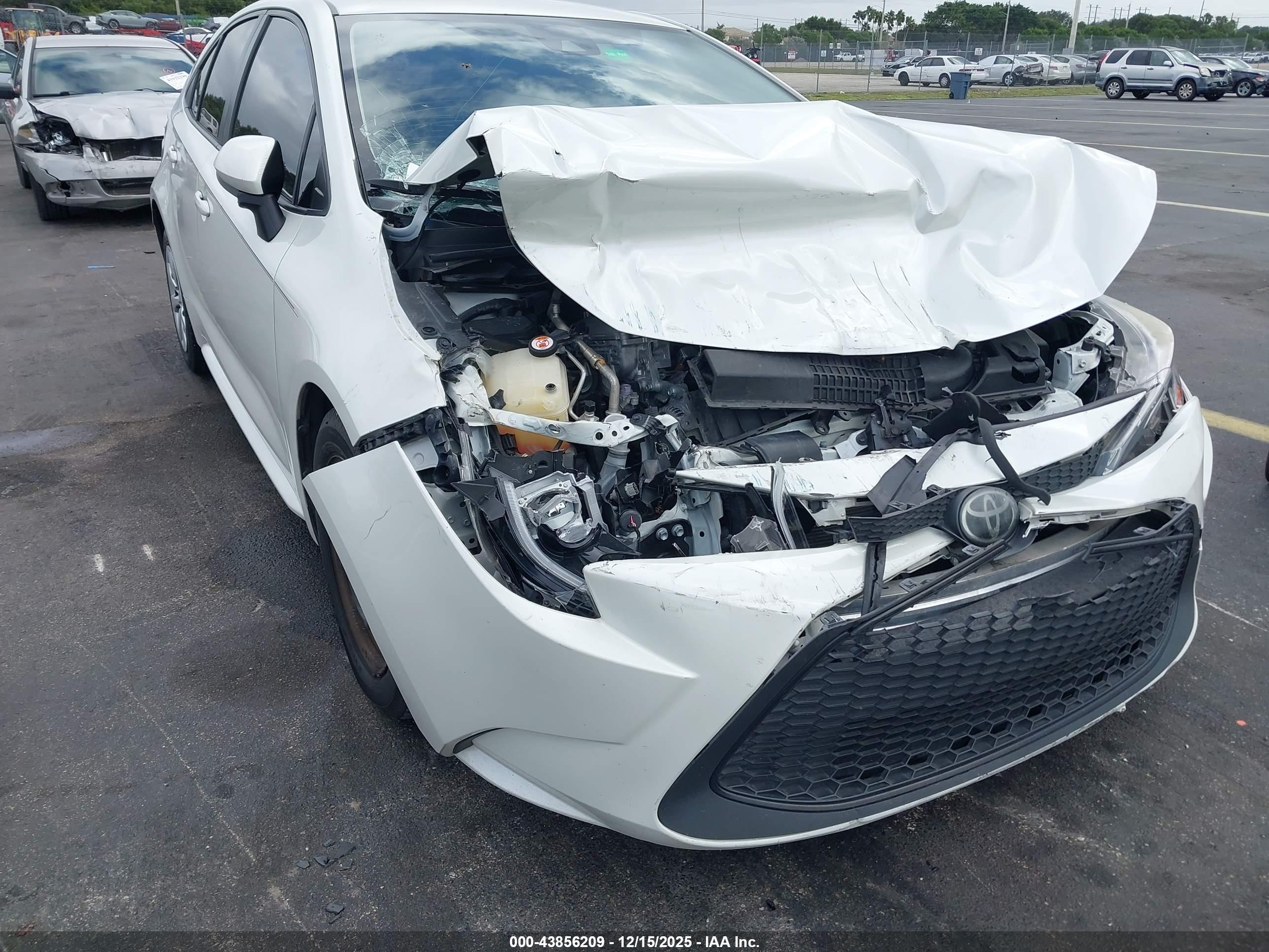 TOYOTA COROLLA image 6
