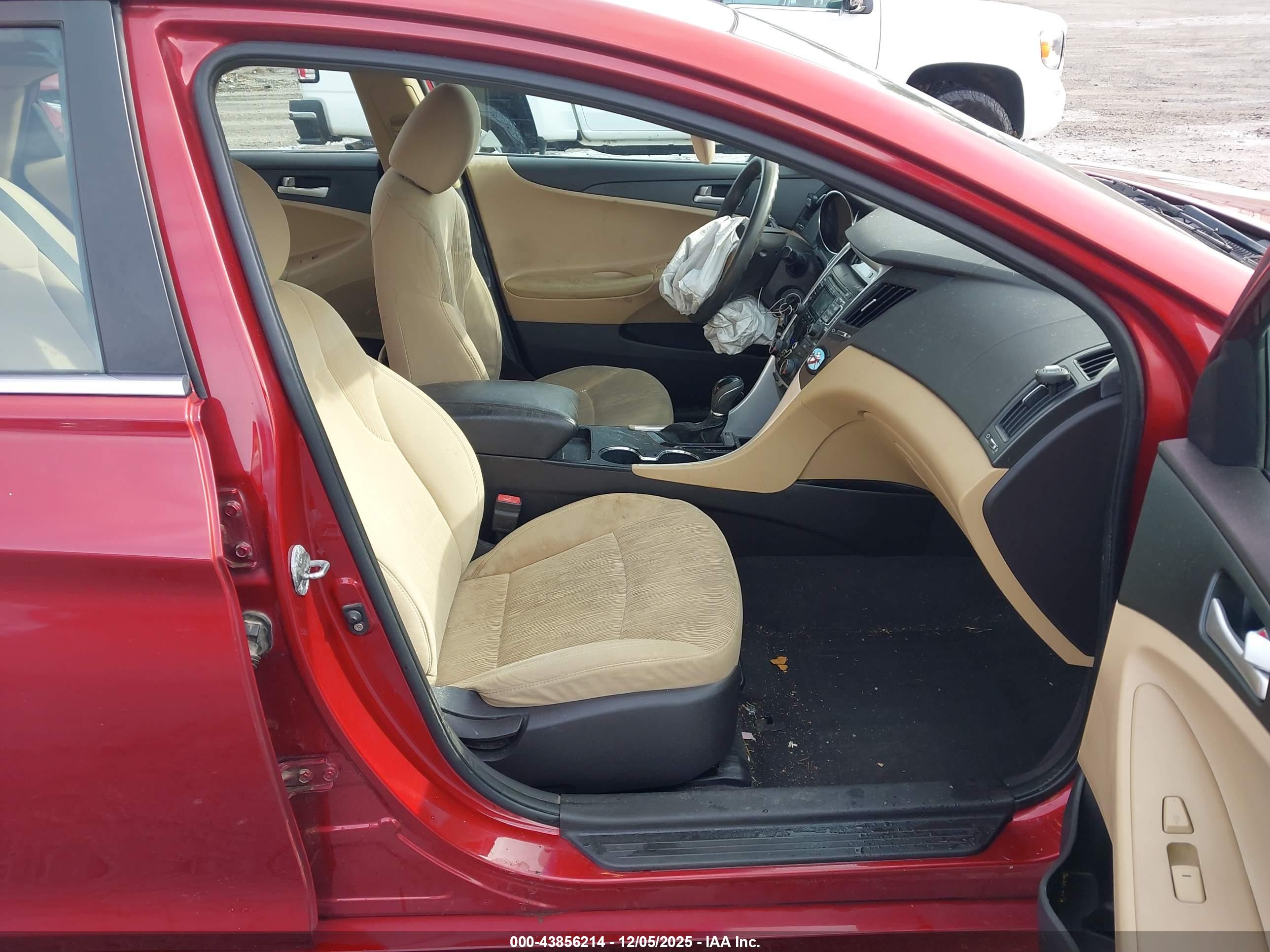 HYUNDAI SONATA image 5