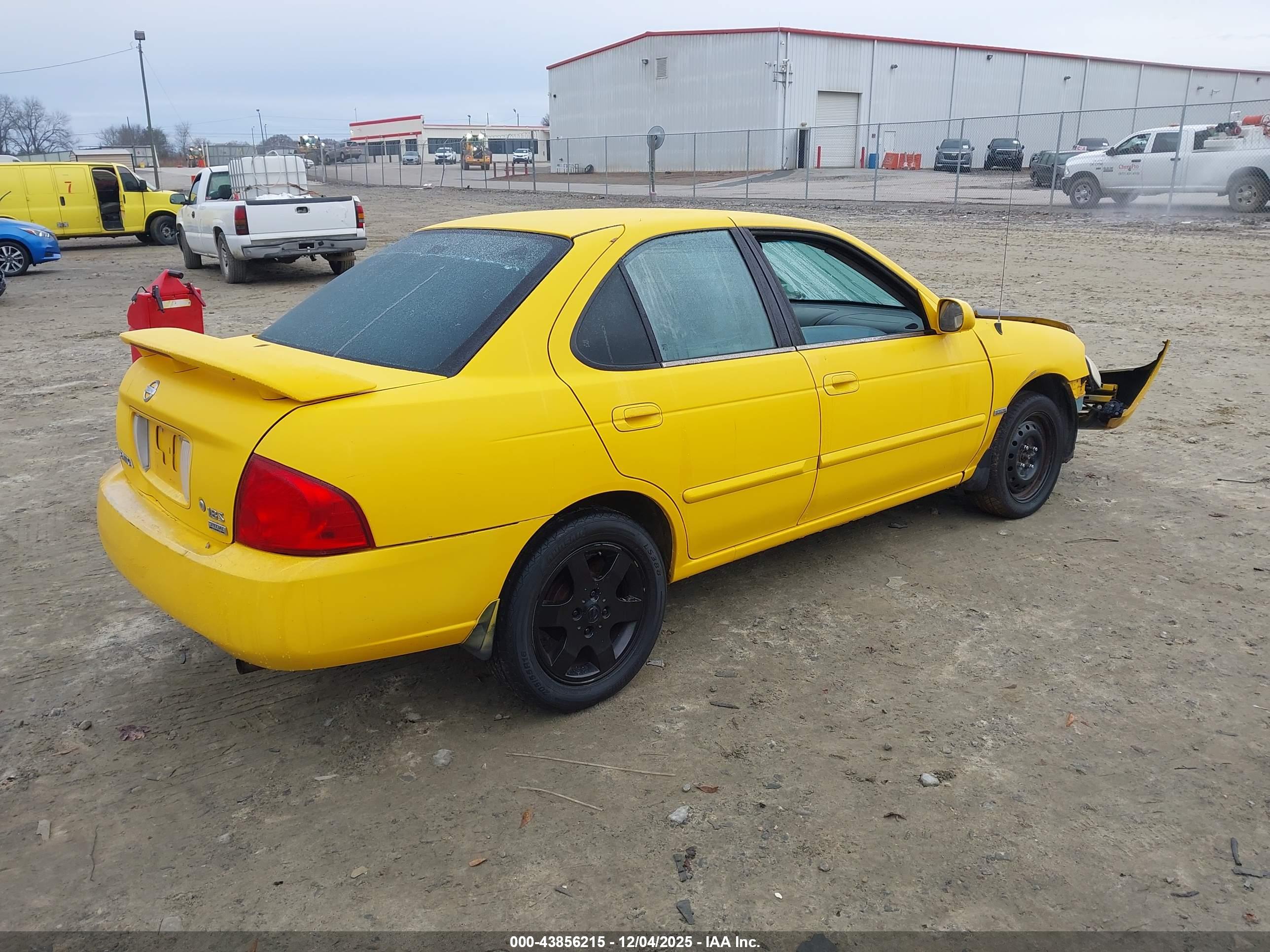 NISSAN SENTRA image 4