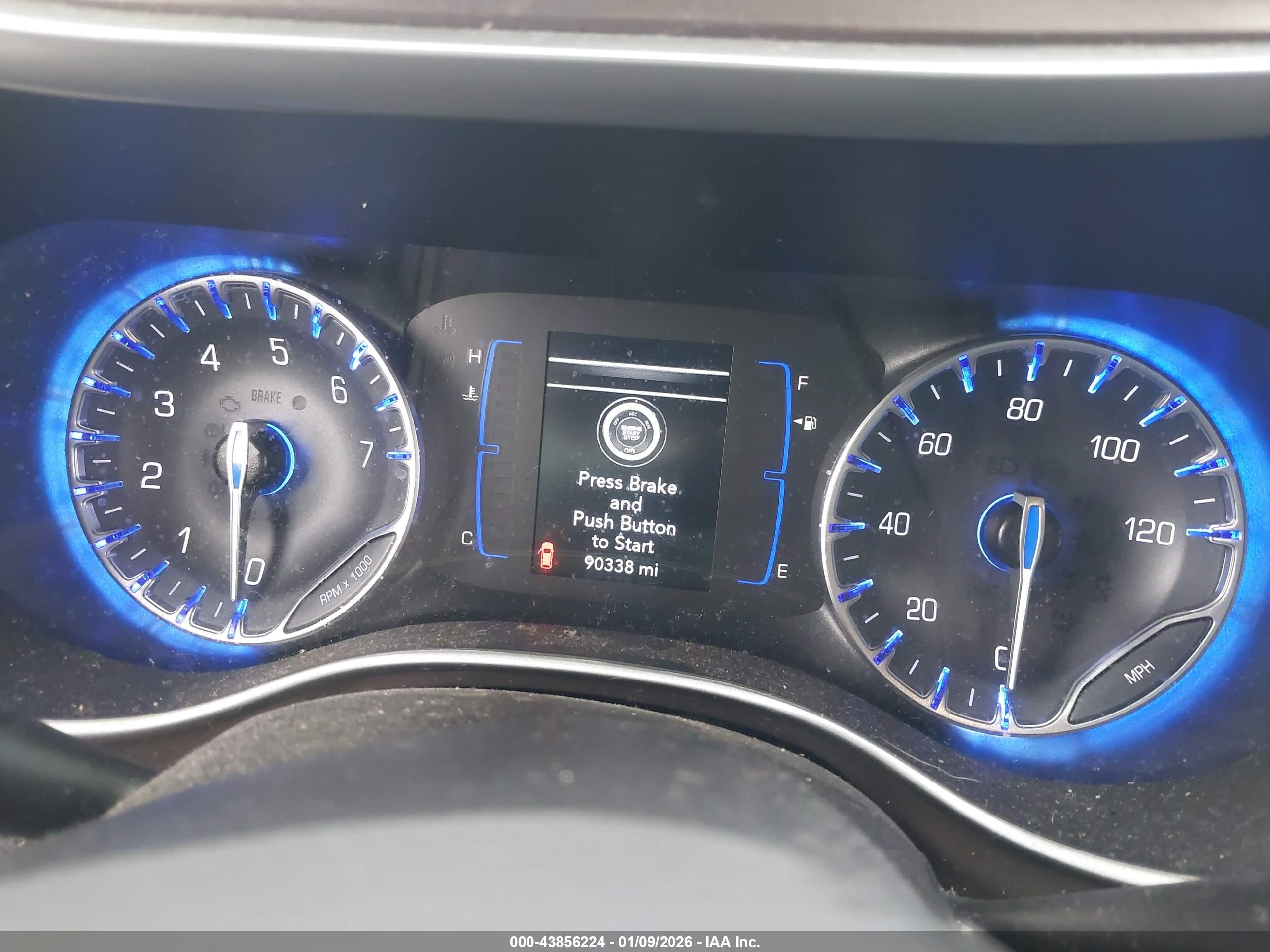 CHRYSLER VOYAGER image 7
