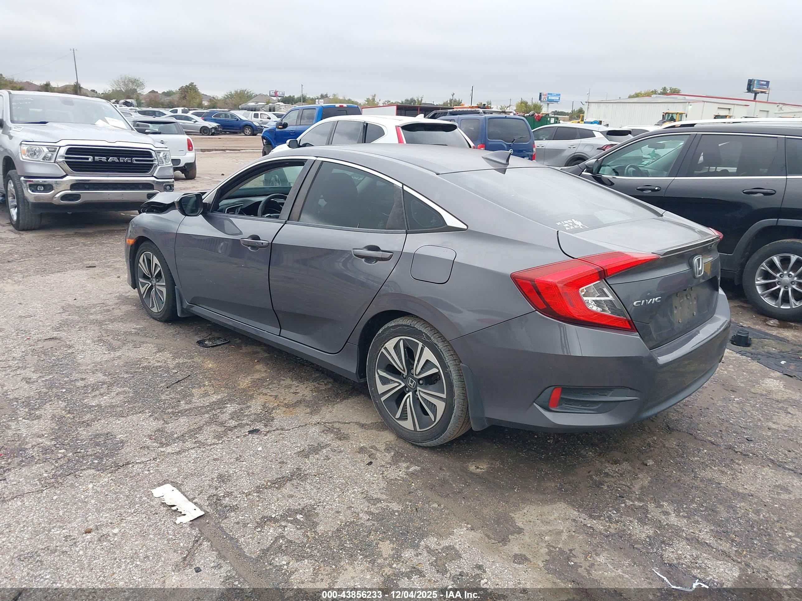 HONDA CIVIC image 3