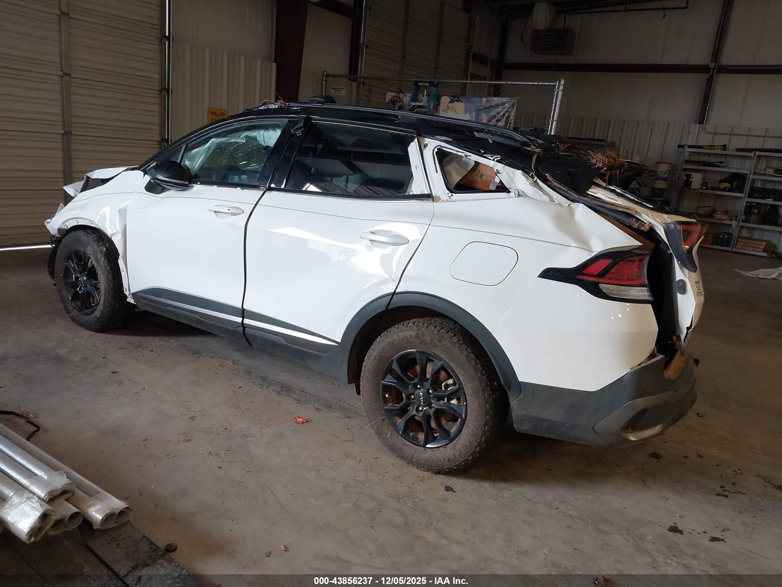 KIA SPORTAGE image 3