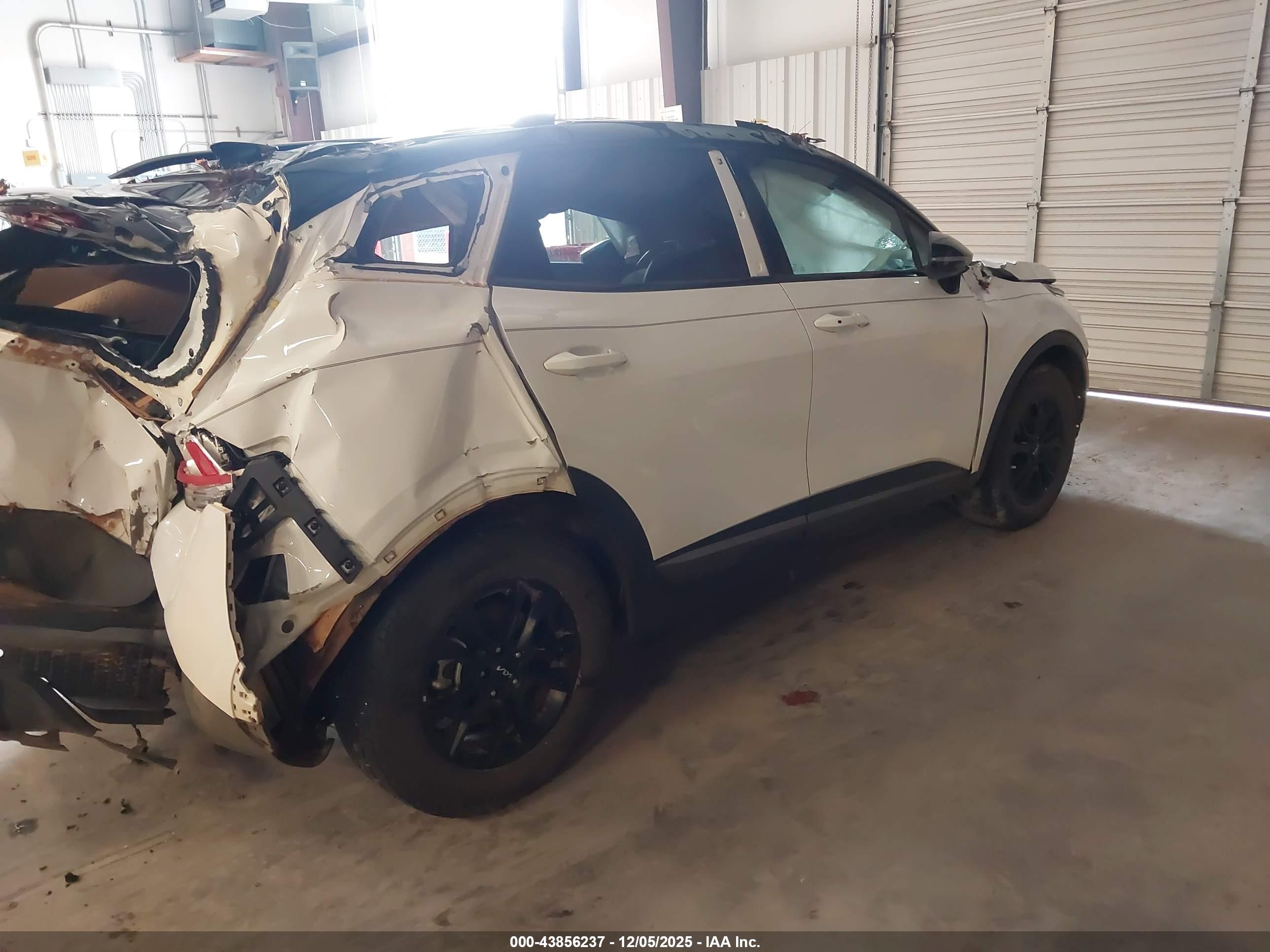 KIA SPORTAGE image 4