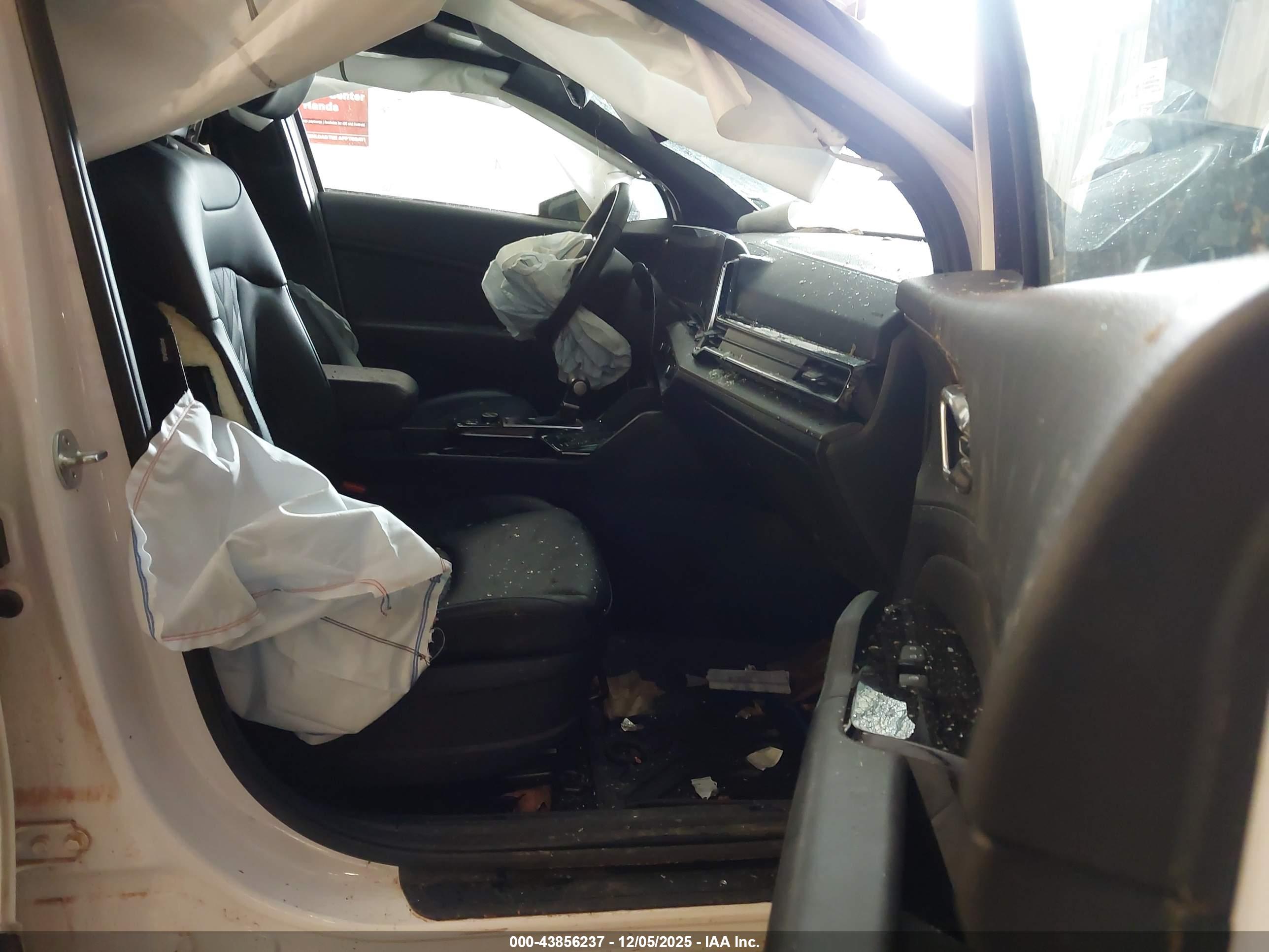 KIA SPORTAGE image 5