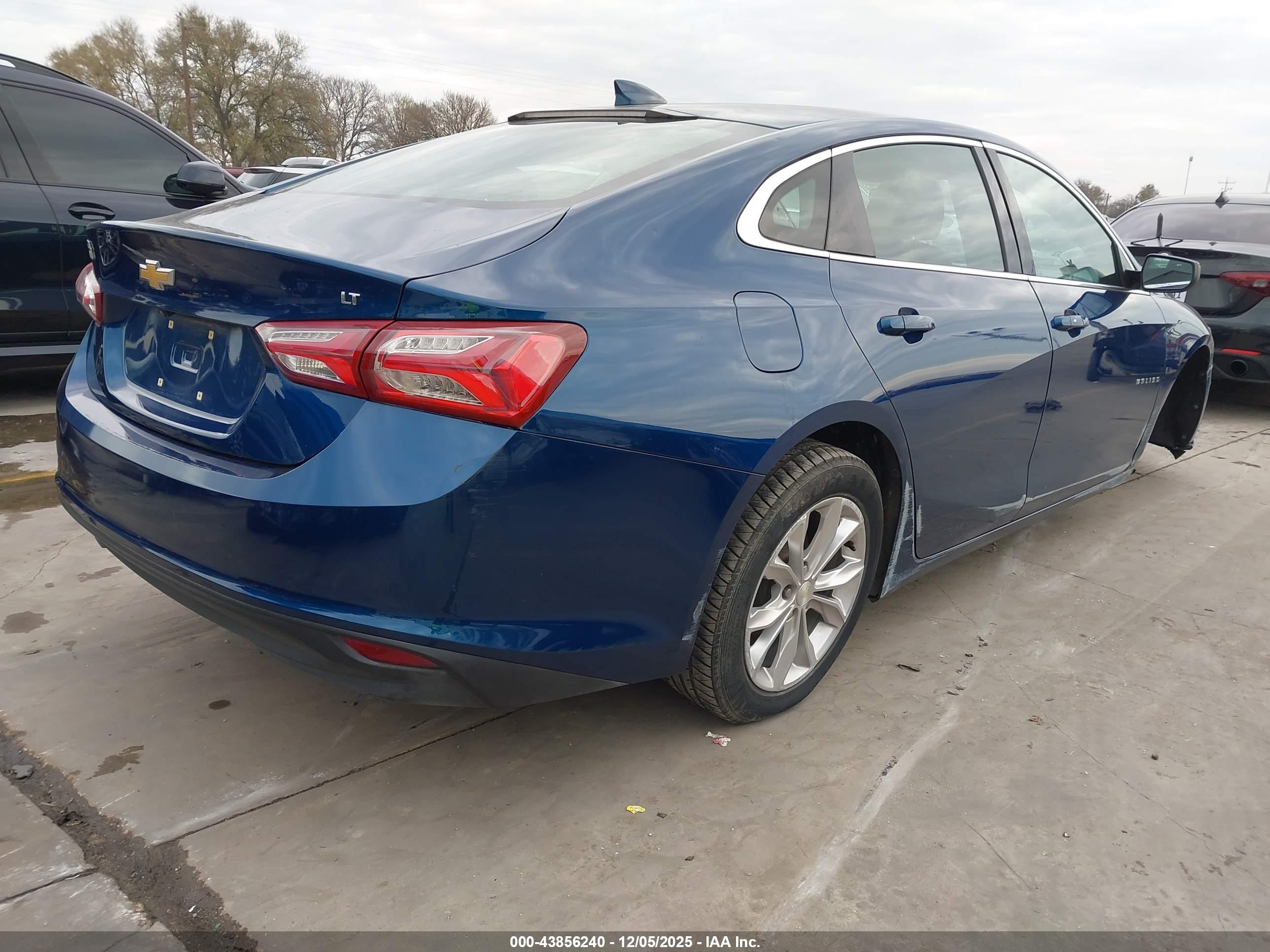 CHEVROLET MALIBU image 4