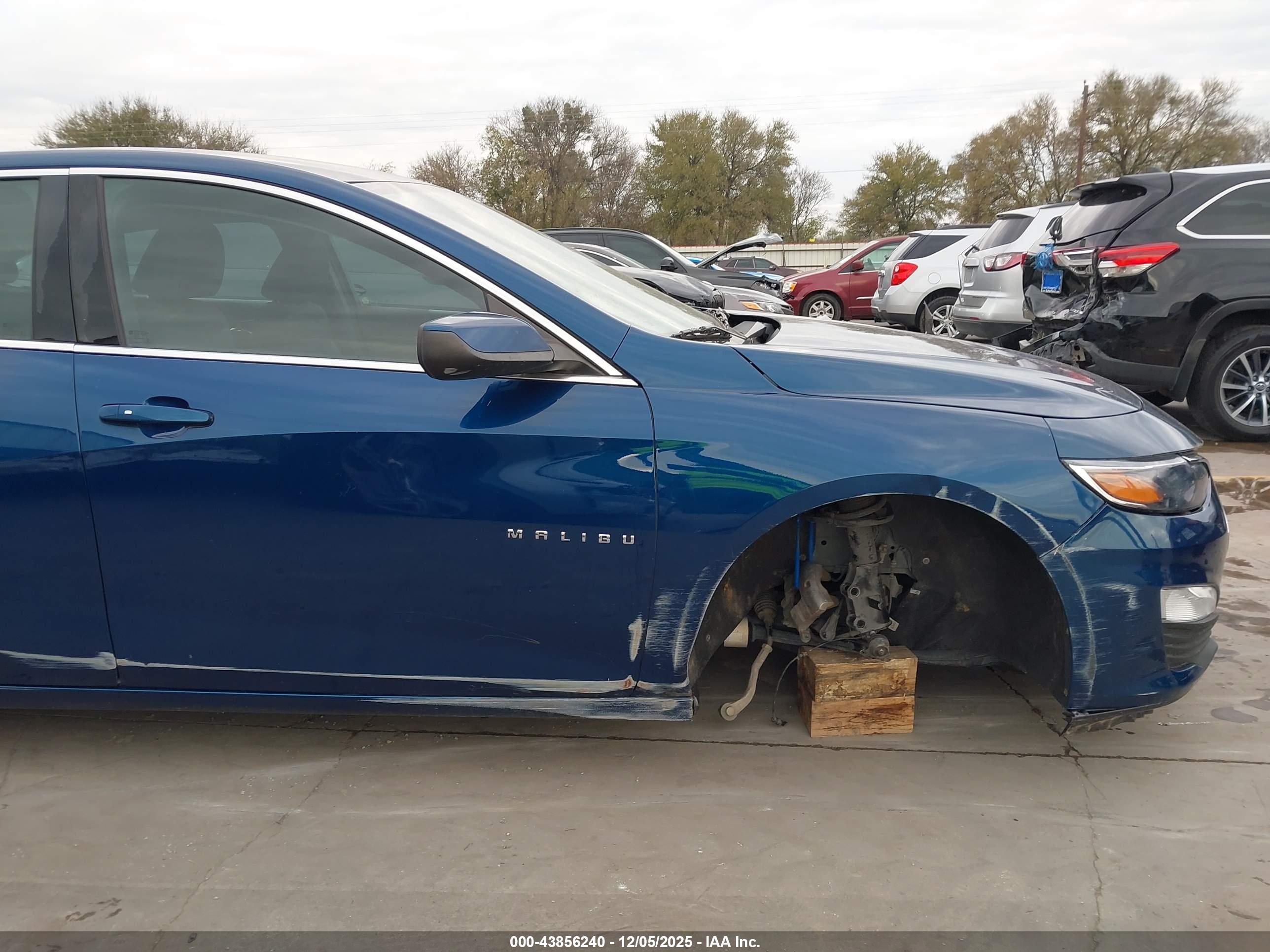 CHEVROLET MALIBU image 6