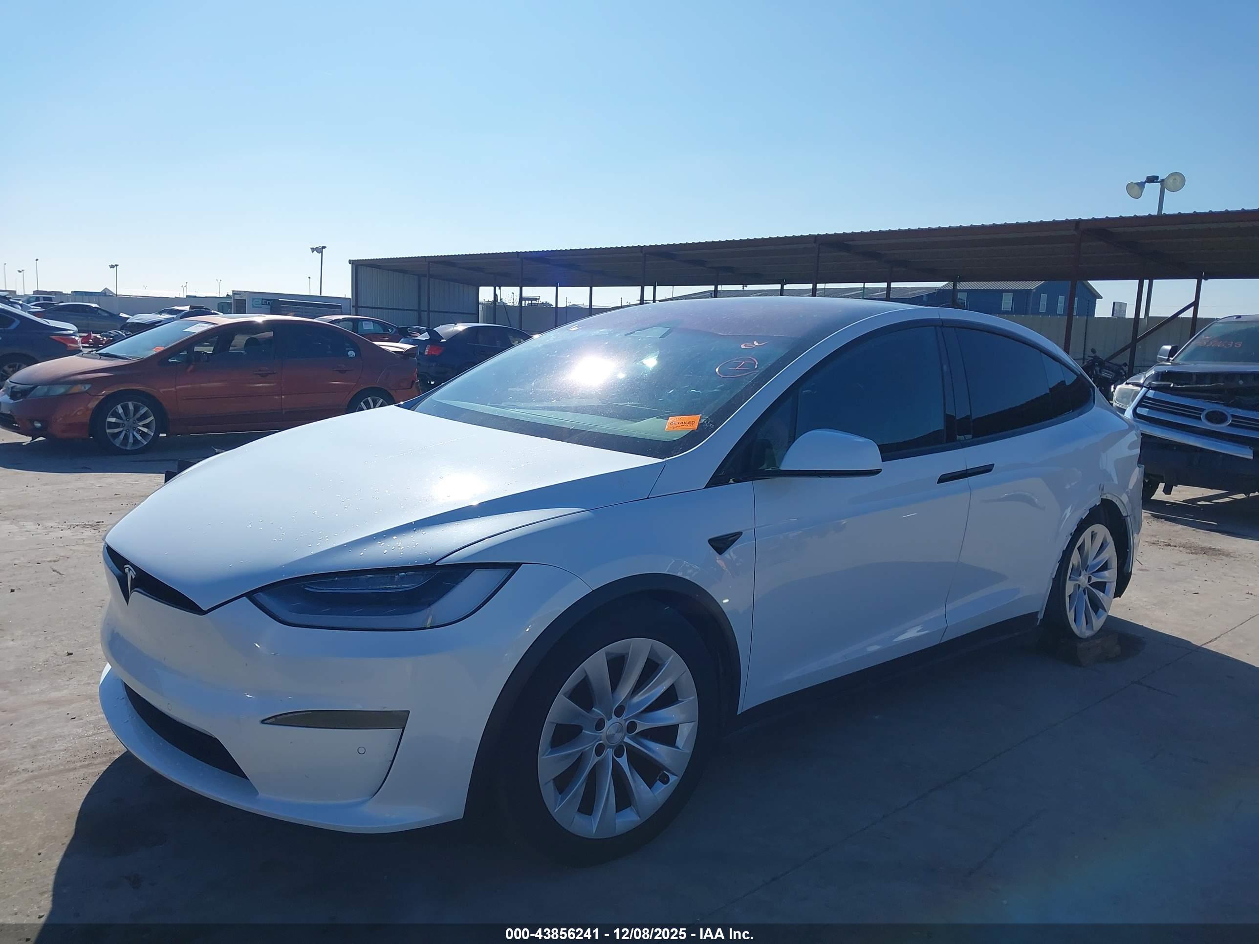 TESLA MODEL image 2