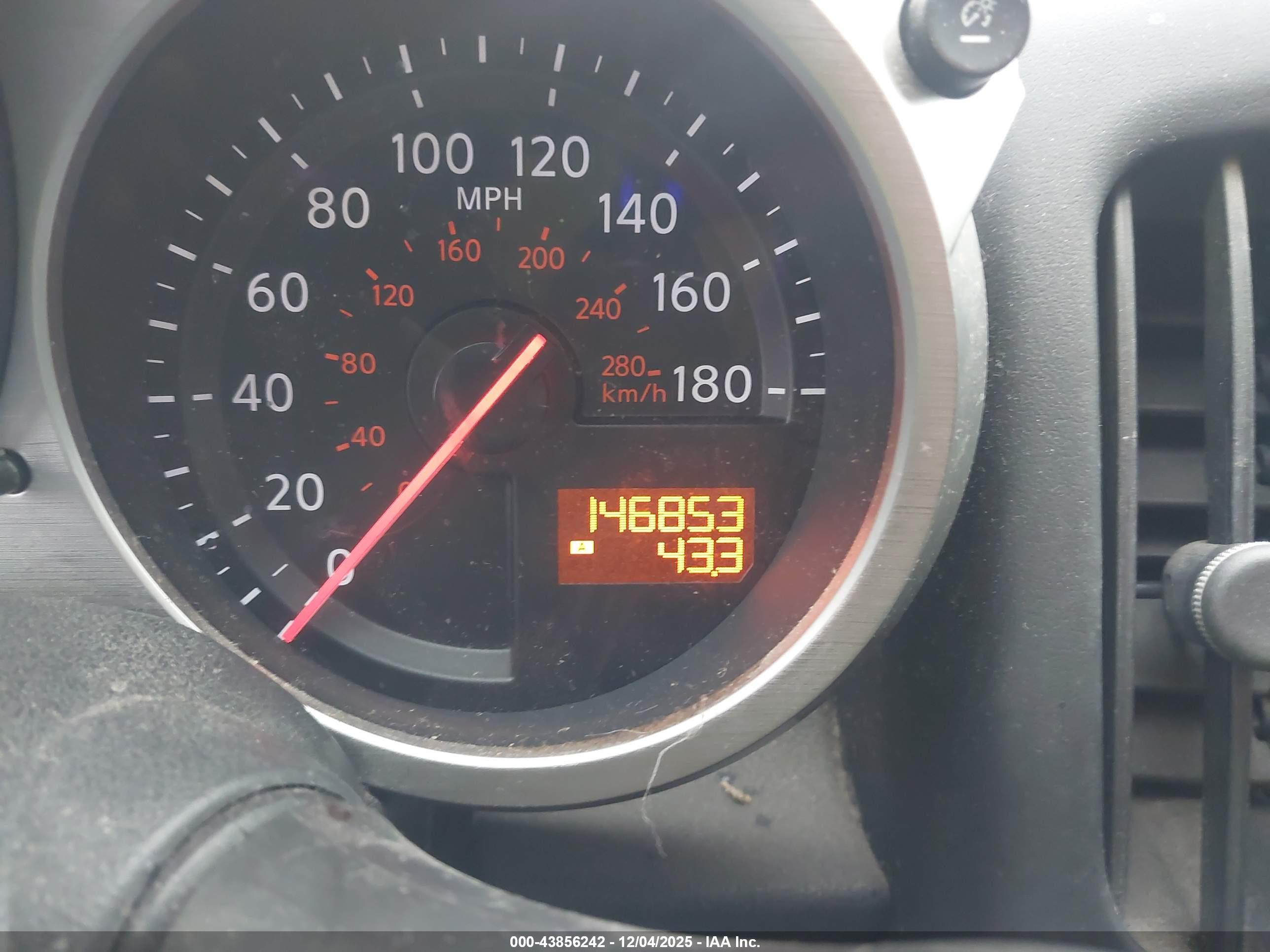 NISSAN 370Z image 7