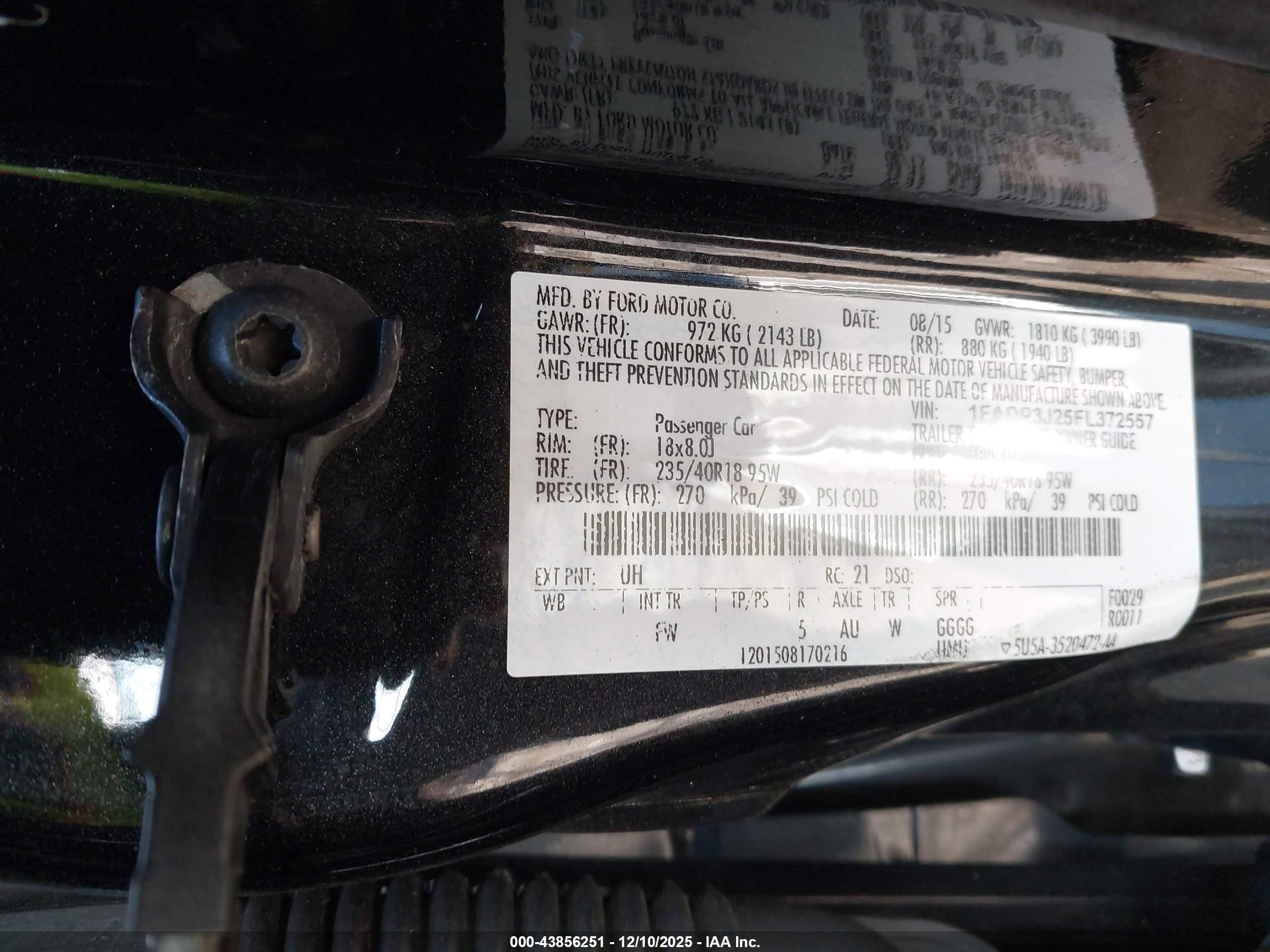 FORD FOCUS image 9