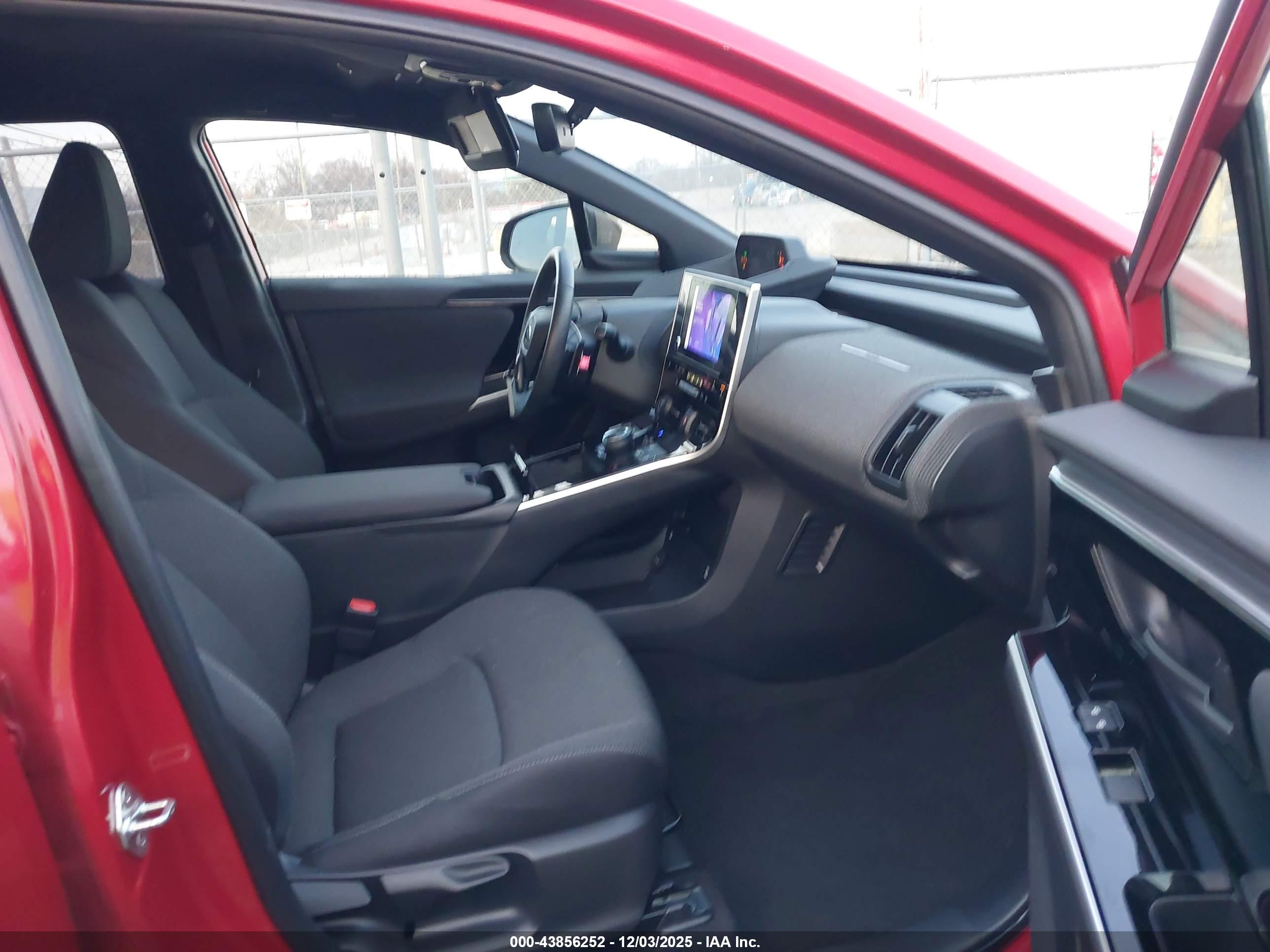 SUBARU SOLTERRA image 5