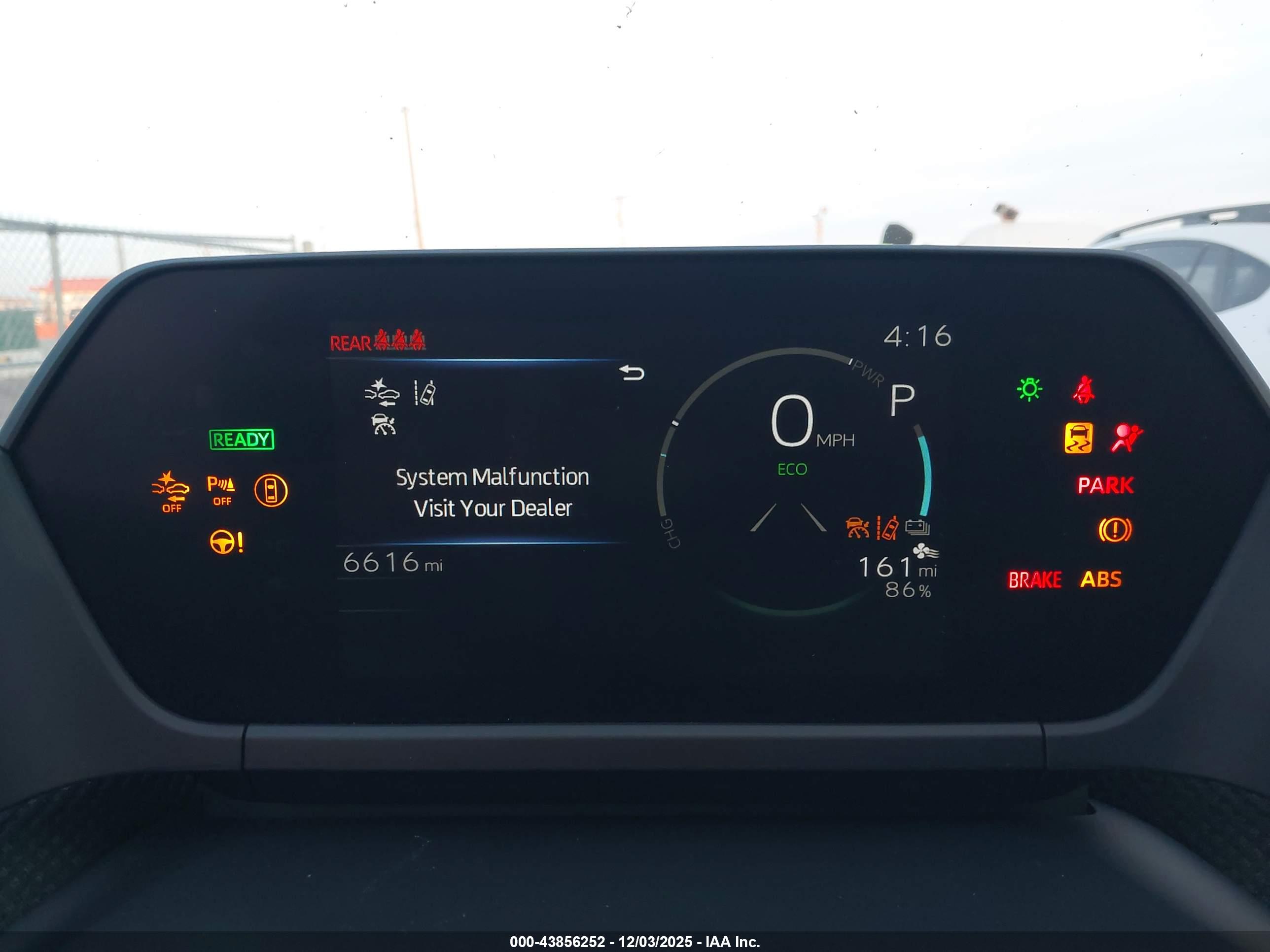 SUBARU SOLTERRA image 7