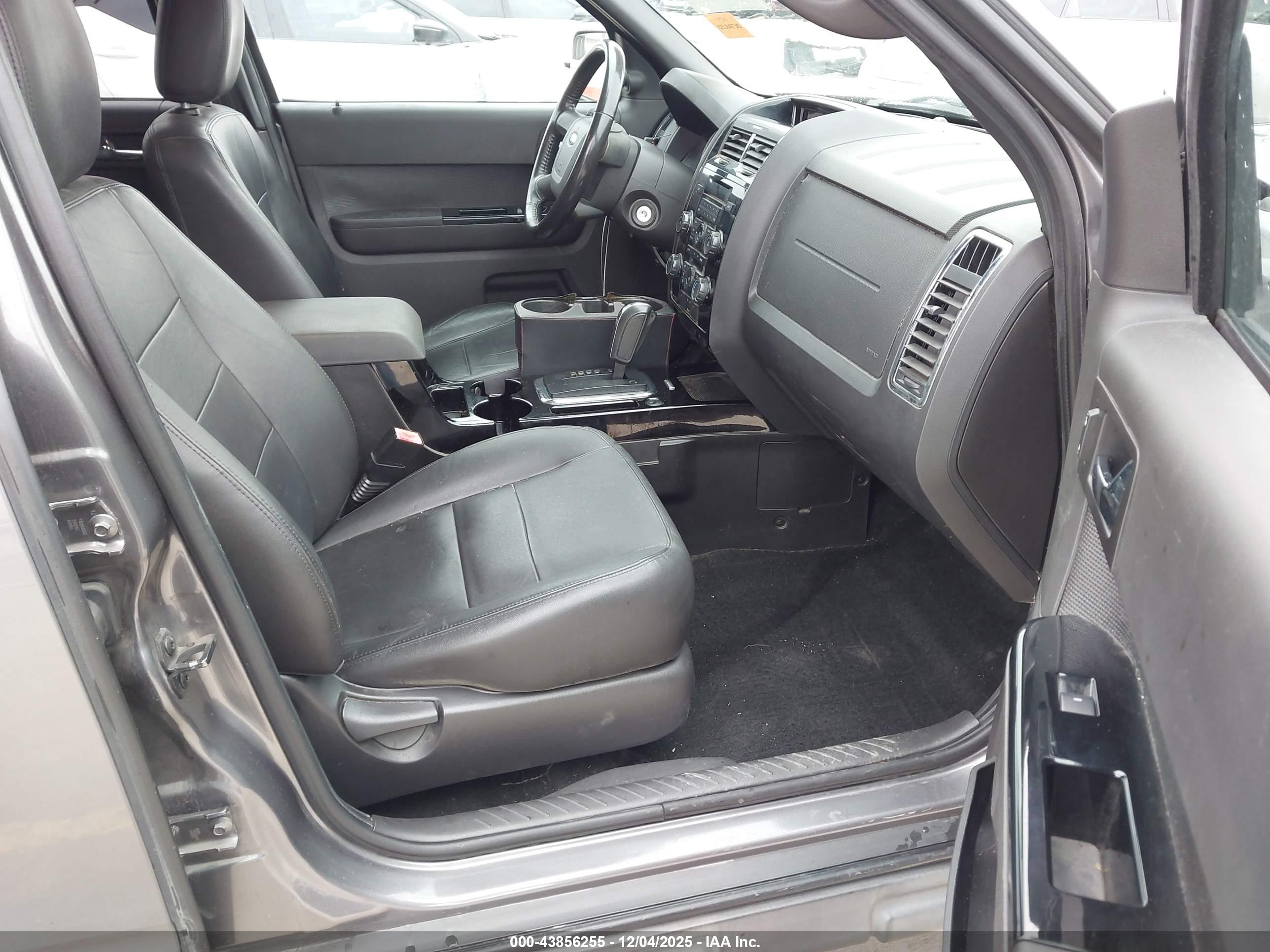 FORD ESCAPE image 5