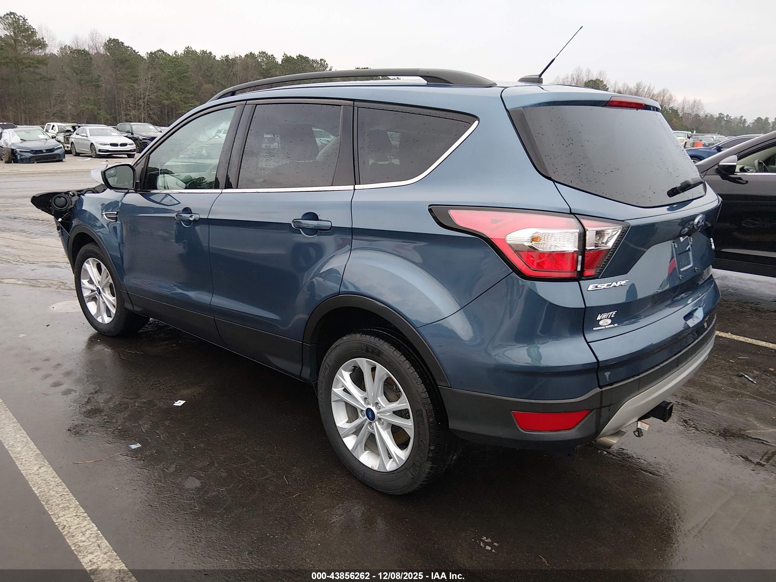 FORD ESCAPE image 3