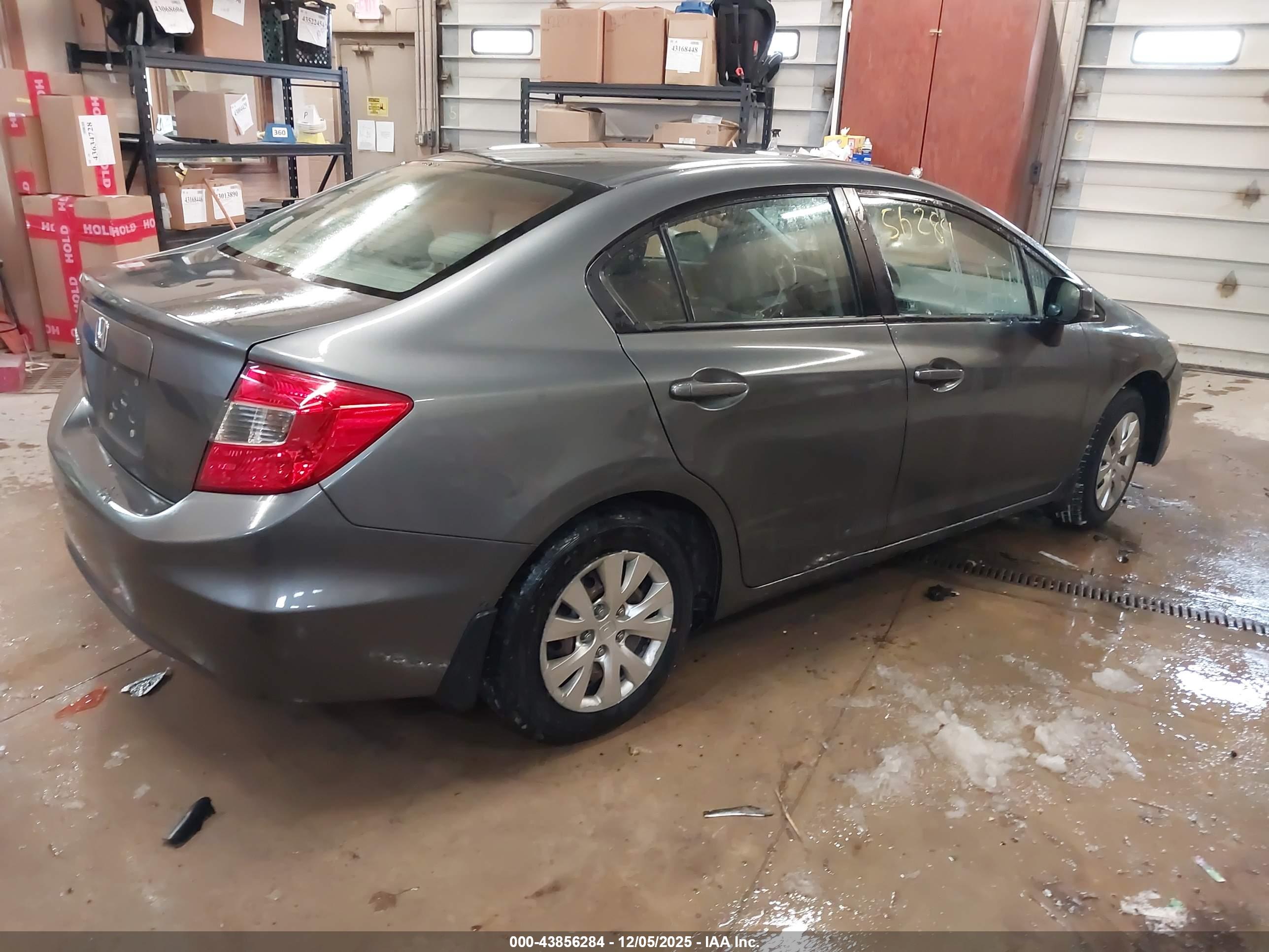 HONDA CIVIC image 4
