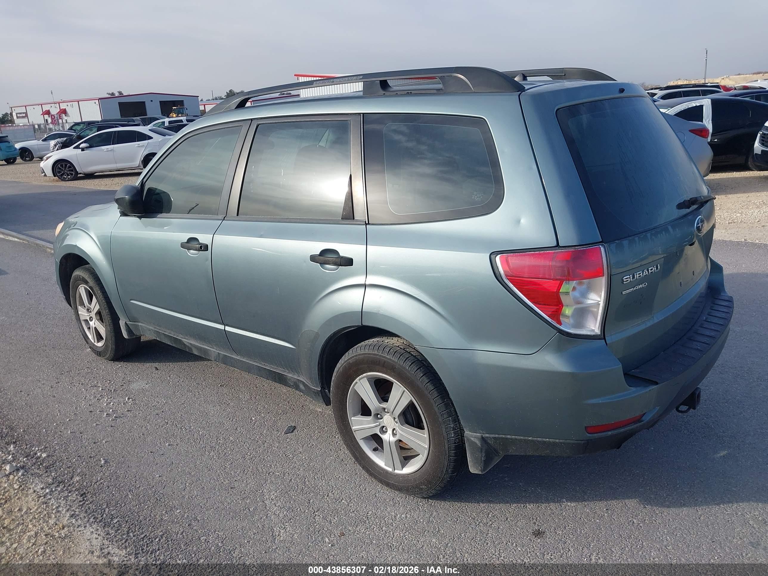 SUBARU FORESTER image 3