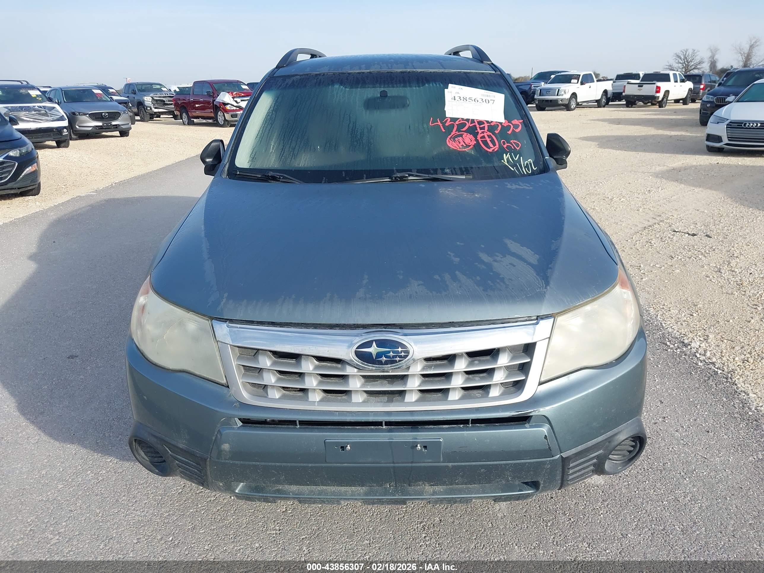 SUBARU FORESTER image 6