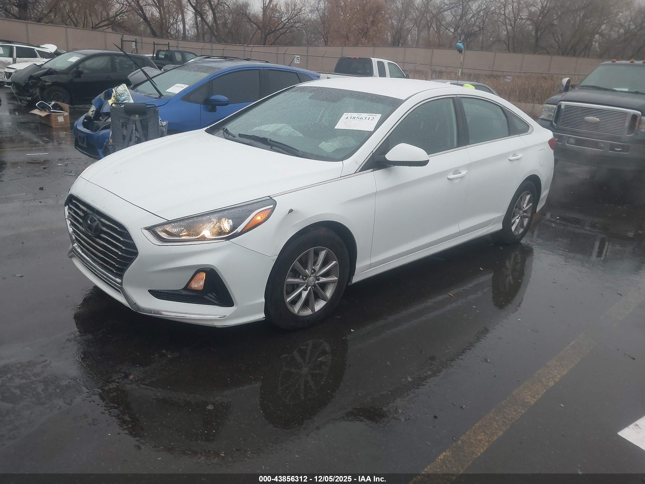 HYUNDAI SONATA image 2