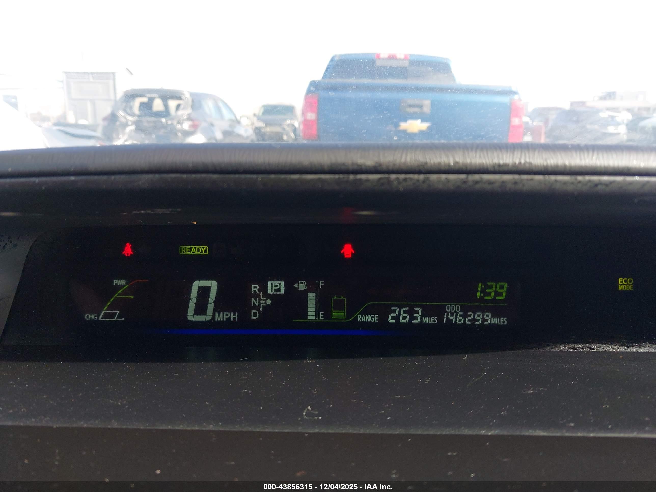 TOYOTA PRIUS image 7