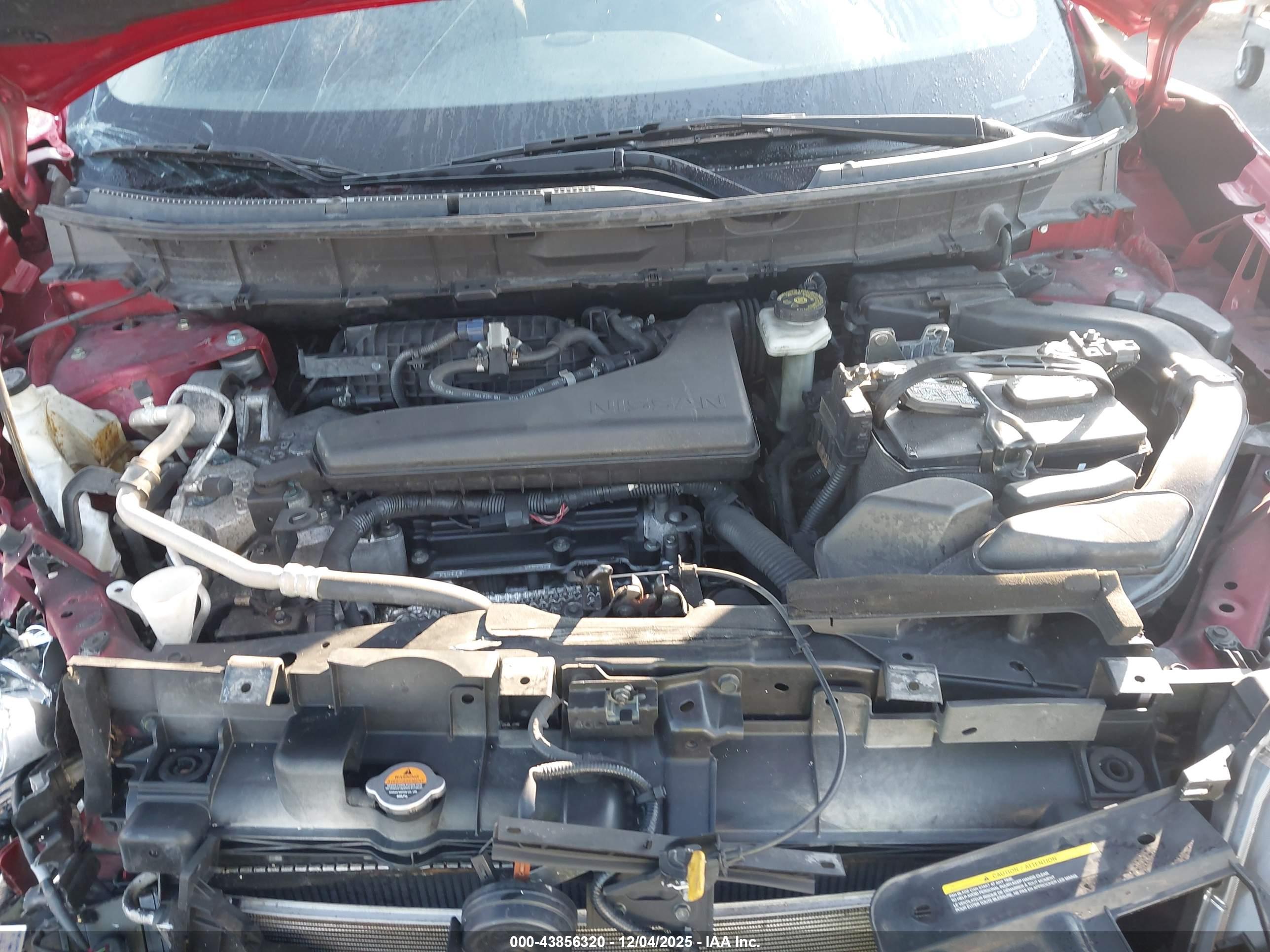 NISSAN ROGUE image 10