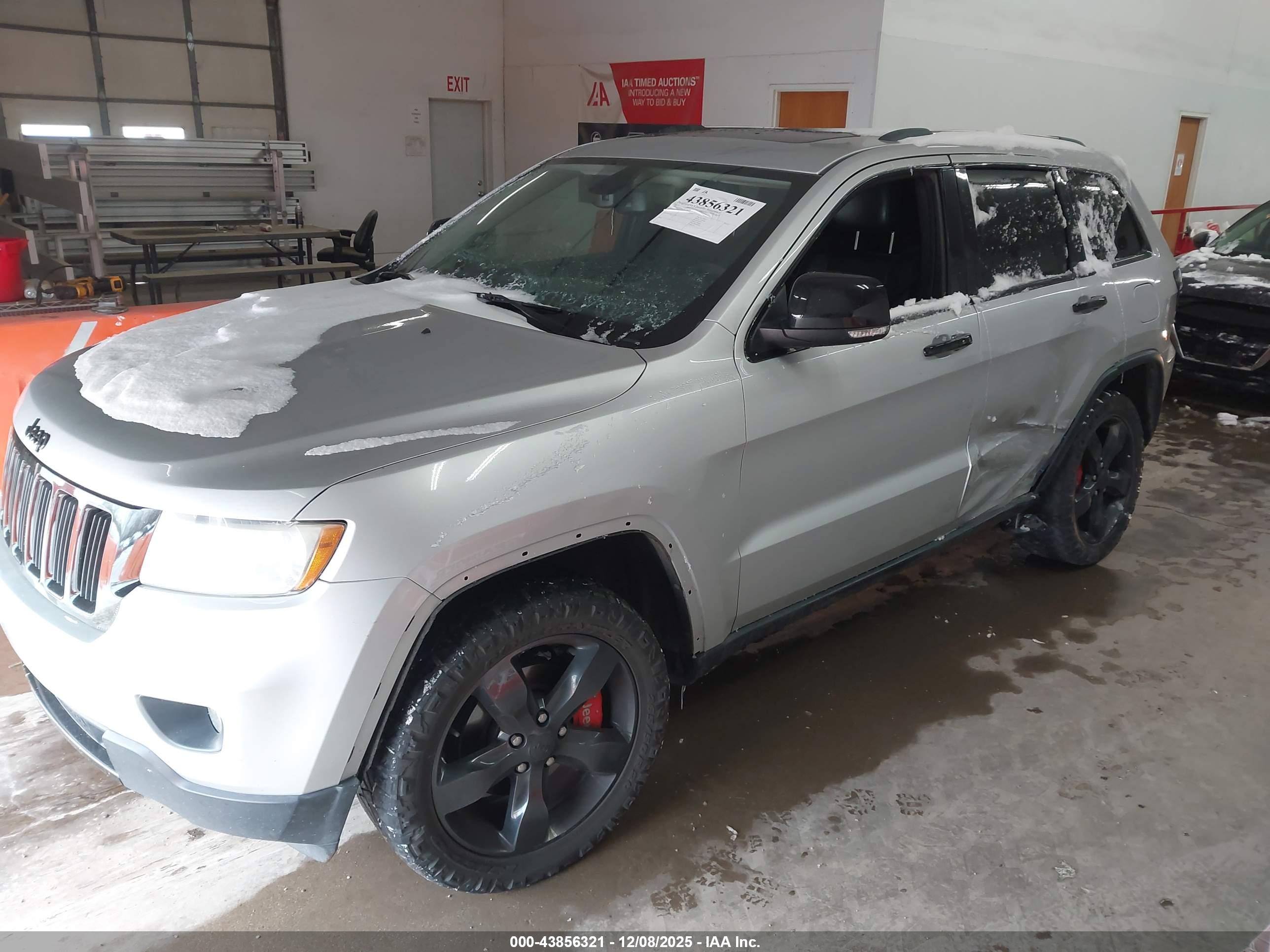 JEEP GRAND image 2