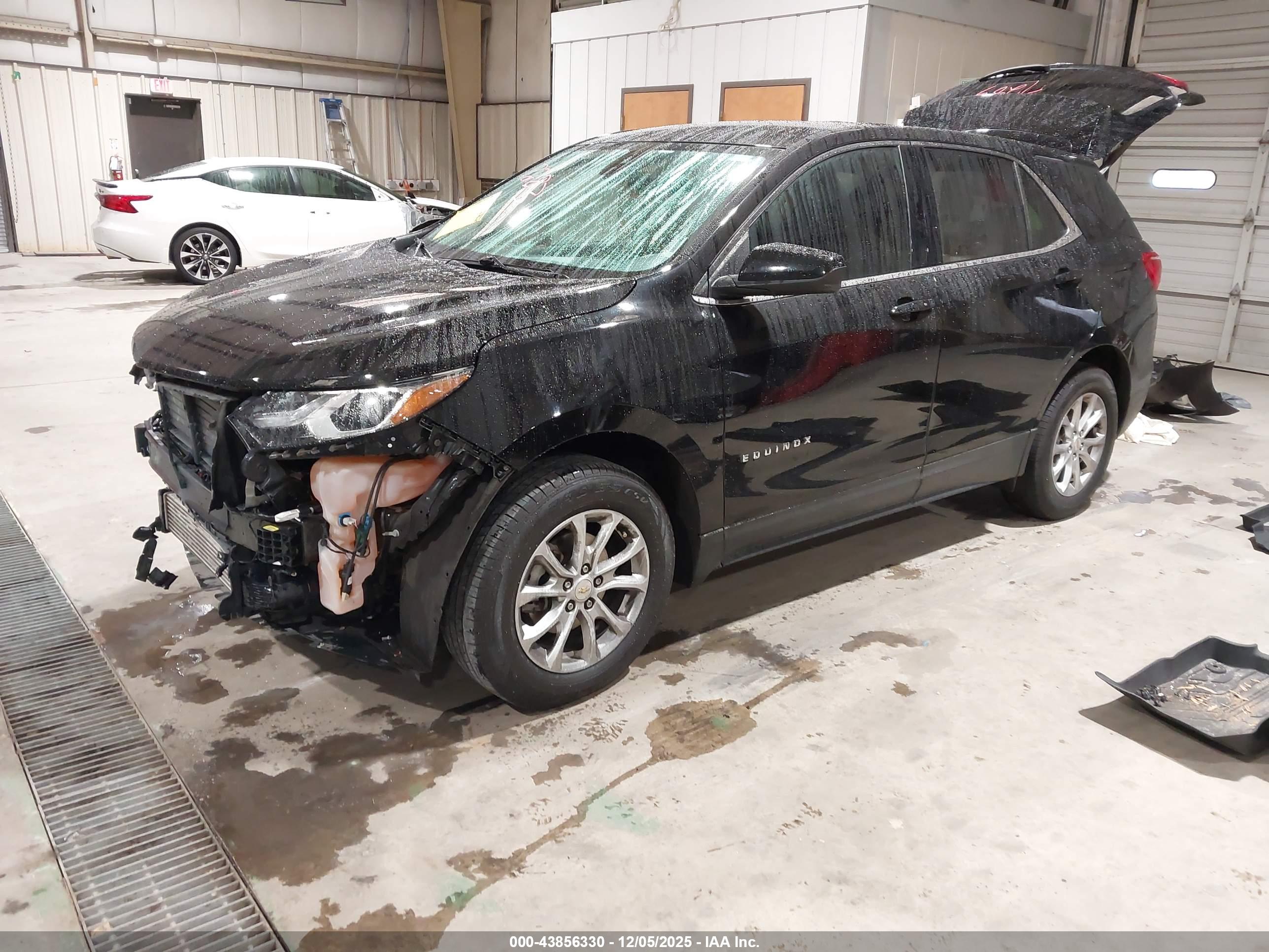 CHEVROLET EQUINOX image 2