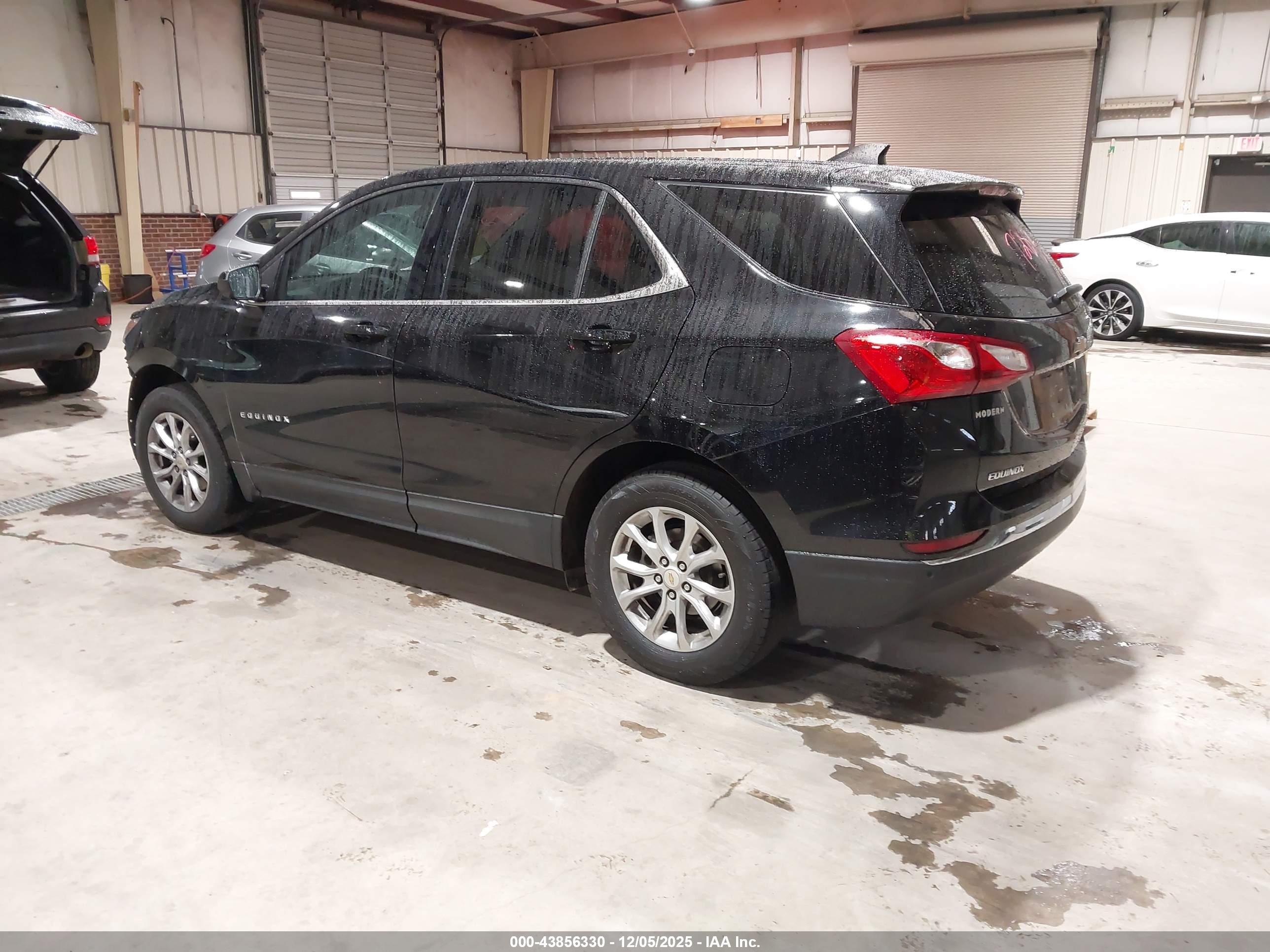 CHEVROLET EQUINOX image 3